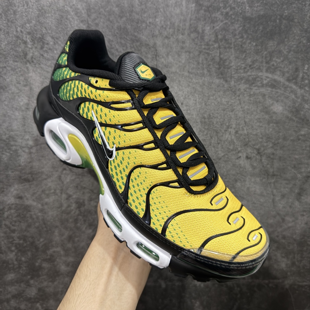 图片[3]-【Max纯原版】Nike Air Max Plus TN气垫系列跑鞋 全新一比一高端版本 真正的市场T1品质 更多配色陆续出货 真正的用心研发 一点一点抠出来的 品质 品控细节 随便闭眼对比市场任何版本 全套原纸板楦头开发 完美呈现版型 工艺流程均与原鞋保持一致 Turned Air 中底缓震技术 鞋面弧度与大底弧度一致 鞋头正确TPU材质 鞋面高频TPU材质1.0厚度 原鞋一致层次感 超越公司货的品控标准 多道QC质检 货号：IB7671-700 尺码：36 36.5 37.5 38 38.5 39 40 40.5 41 42 42.5 43 44 44.5 45 46-选品中心