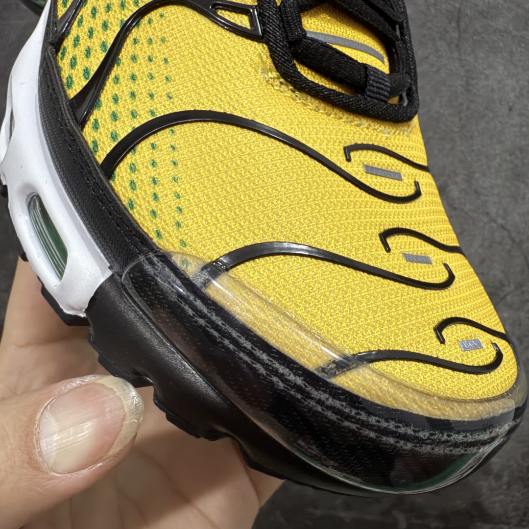 图片[5]-【Max纯原版】Nike Air Max Plus TN气垫系列跑鞋 全新一比一高端版本 真正的市场T1品质 更多配色陆续出货 真正的用心研发 一点一点抠出来的 品质 品控细节 随便闭眼对比市场任何版本 全套原纸板楦头开发 完美呈现版型 工艺流程均与原鞋保持一致 Turned Air 中底缓震技术 鞋面弧度与大底弧度一致 鞋头正确TPU材质 鞋面高频TPU材质1.0厚度 原鞋一致层次感 超越公司货的品控标准 多道QC质检 货号：IB7671-700 尺码：36 36.5 37.5 38 38.5 39 40 40.5 41 42 42.5 43 44 44.5 45 46-选品中心