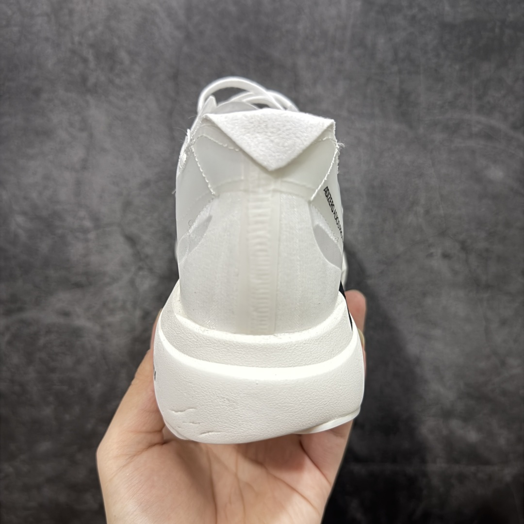 图片[4]-【HD纯原版】阿迪达斯Adidas Adizero Adios Pro Evo 2舒适百搭网布减震透气轻便低帮碳板马拉松竞速跑步鞋 IH5584 内置碳板 阿迪达斯革新力作!「破纪录轻跑鞋」adiZero Adios Pro EVO 极致轻盈的Lightweight Upper设计,带来近乎裸足的舒适体验。中底采用尖端科技，Lightstrike Pro材料经过精细调校，实现卓越缓震与轻量化的完美结合。 尺码：36 36.5 37 38 38.5 39 40 40.5 41 42 42.5 43 44 44.5 45-选品中心