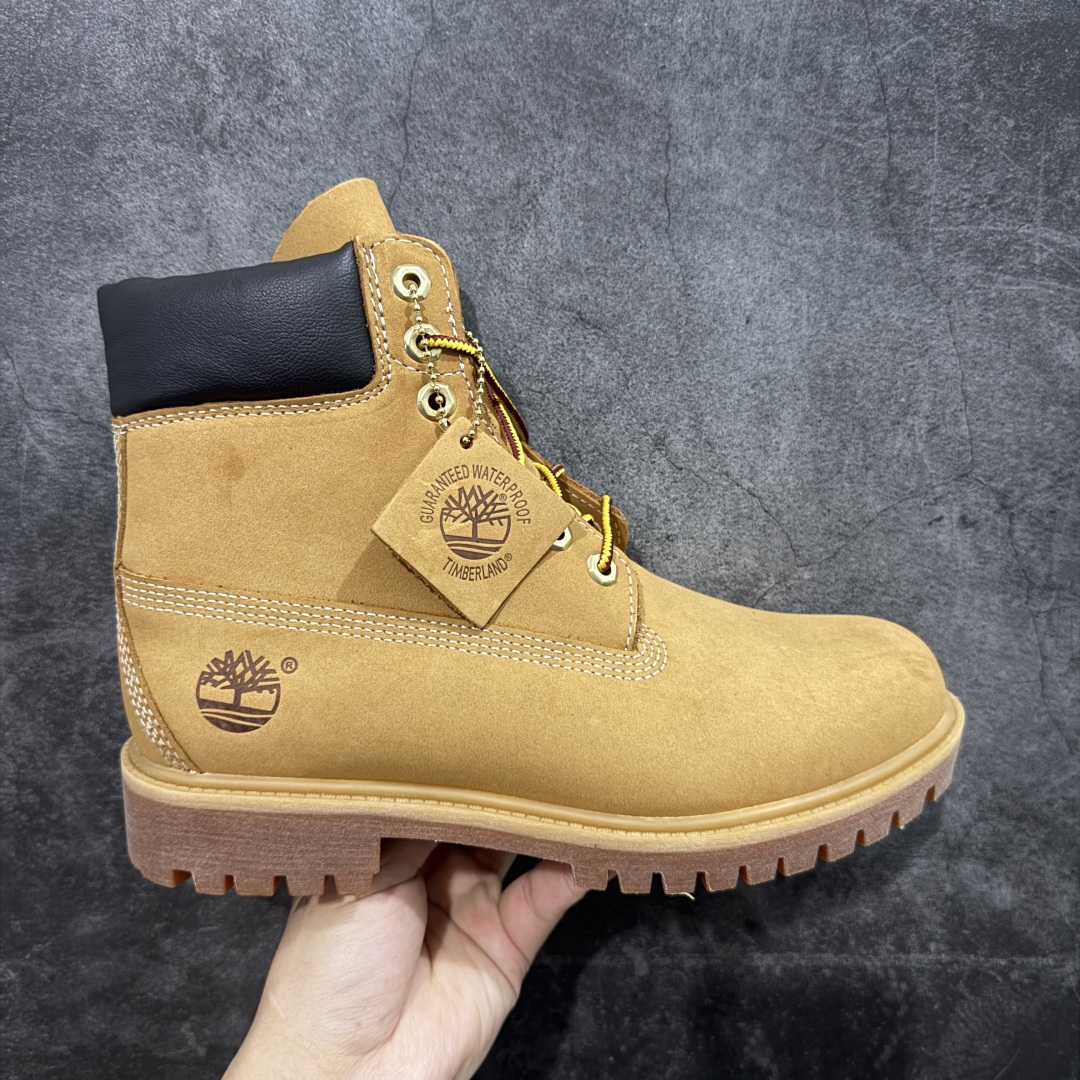 【顶级LW纯原】一比一原版开发版本 添柏岚 Timberland 踢不烂/经典款黄色高帮 【女款六孔 型号10361 男款七孔 型号10061】 某物渠道版 珠海代工厂生产 某宝香港代购统一渠道发货订单 某物一致品质 无需强调华丽文案 只需简单介绍用料 原单正品工艺解析 进口防水磨砂牛皮 紫光Logo防伪标识 精准电脑车线 四线并齐工艺 一万次横折动态防水 一体成型注塑工艺(⚠️区别冷粘一体成型版本)橡胶防滑大底耐造耐磨 全真牛皮领口/内里/鞋垫 配备抗疲劳减震蜂窝鞋垫 舒适性极高 平常生活实用性极高 经典简单易搭配 刮风下雨打雷防电防水抗寒保温必备 全套装柜包装配件 (附送鞋带 清洁橡皮擦 专柜手提袋) 尺码: 35 36 37 37.5 38 38.5 39 39.5 40 41 41.5 42 43 43.5 44 44.5 45 正品官网一致尺码-选品中心
