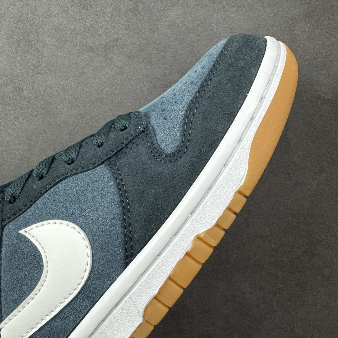 图片[5]-【公司级】耐克Nike SB Dunk Low Retro SE\”Black Grey Gum\”扣篮系列低帮休闲运动滑板板鞋“藏青麂皮生胶”HQ1931-400 #男鞋半码制#更新窄楦翘头版型#采用固色翻毛皮鞋面材质#鞋垫嵌EVA缓震物料#窄版翘头耐磨橡胶大底 尺码：36-45带半码 编码：YBB220230-选品中心