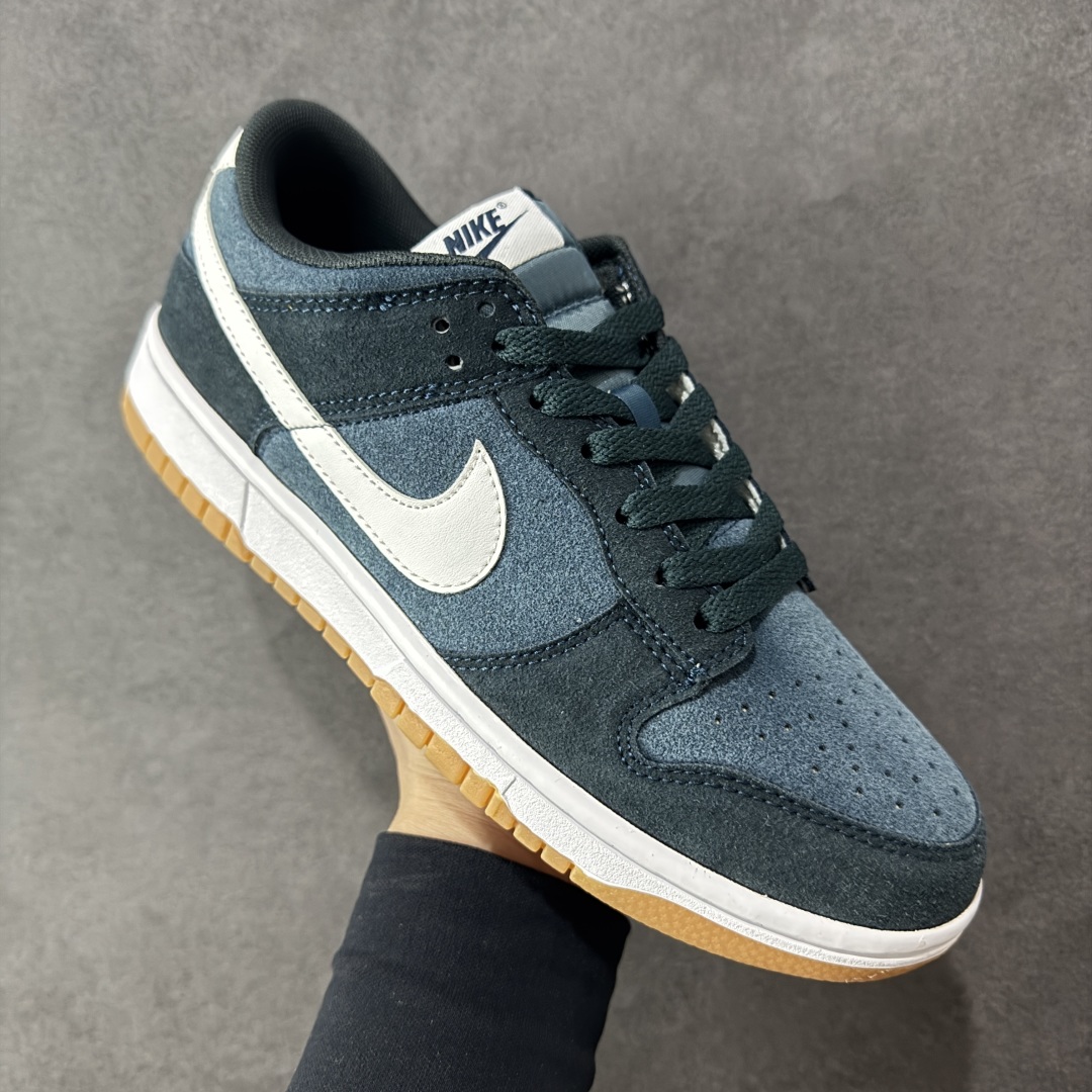 图片[3]-【公司级】耐克Nike SB Dunk Low Retro SE\”Black Grey Gum\”扣篮系列低帮休闲运动滑板板鞋“藏青麂皮生胶”HQ1931-400 #男鞋半码制#更新窄楦翘头版型#采用固色翻毛皮鞋面材质#鞋垫嵌EVA缓震物料#窄版翘头耐磨橡胶大底 尺码：36-45带半码 编码：YBB220230-选品中心