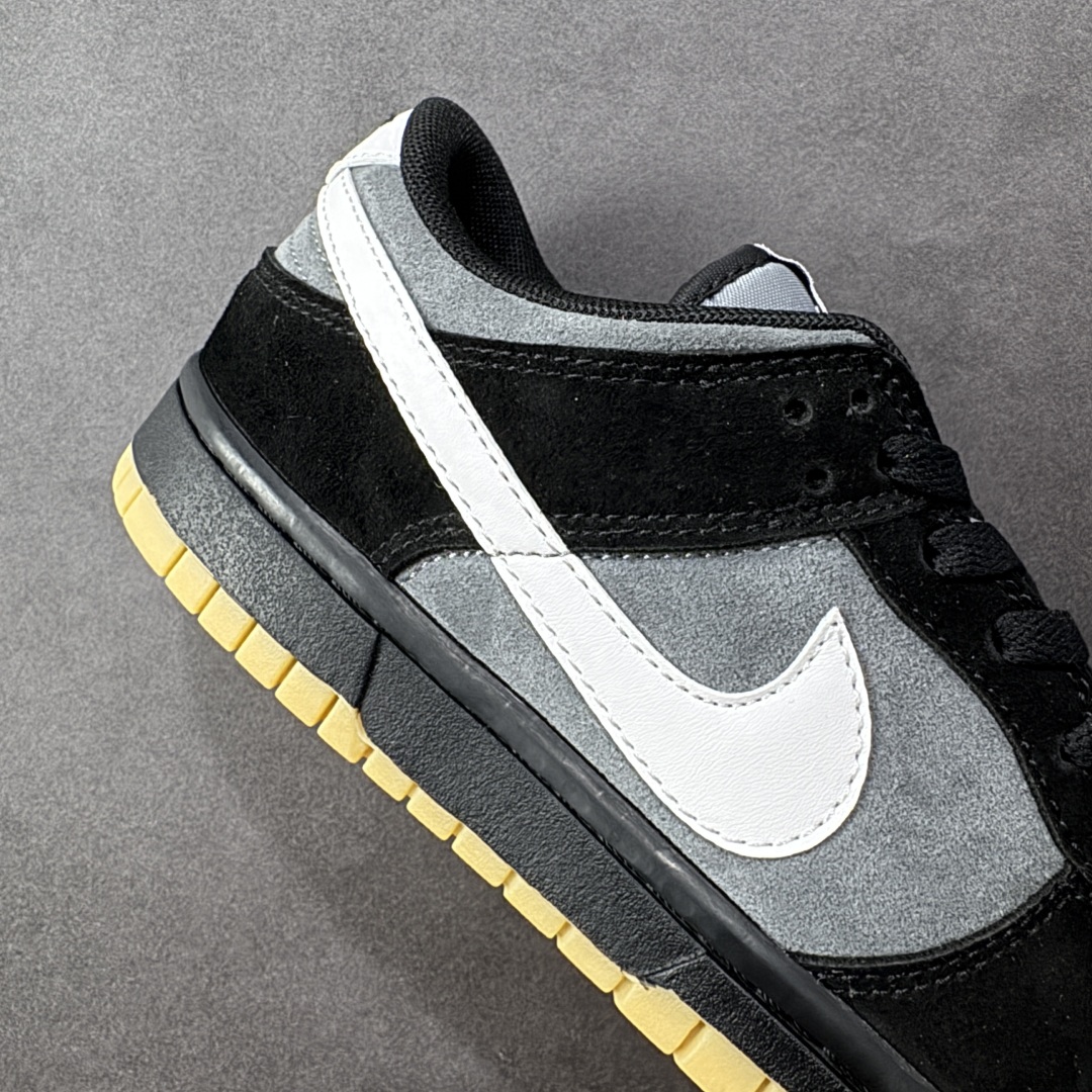 图片[6]-【公司级】耐克Nike SB Dunk Low Retro SE\”Black Grey Gum\”扣篮系列低帮休闲运动滑板板鞋“黑灰麂皮生胶”HQ1931-001 #男鞋半码制#更新窄楦翘头版型#采用固色翻毛皮鞋面材质#鞋垫嵌EVA缓震物料#窄版翘头耐磨橡胶大底 尺码：36-45带半码 编码：YBB220230-选品中心