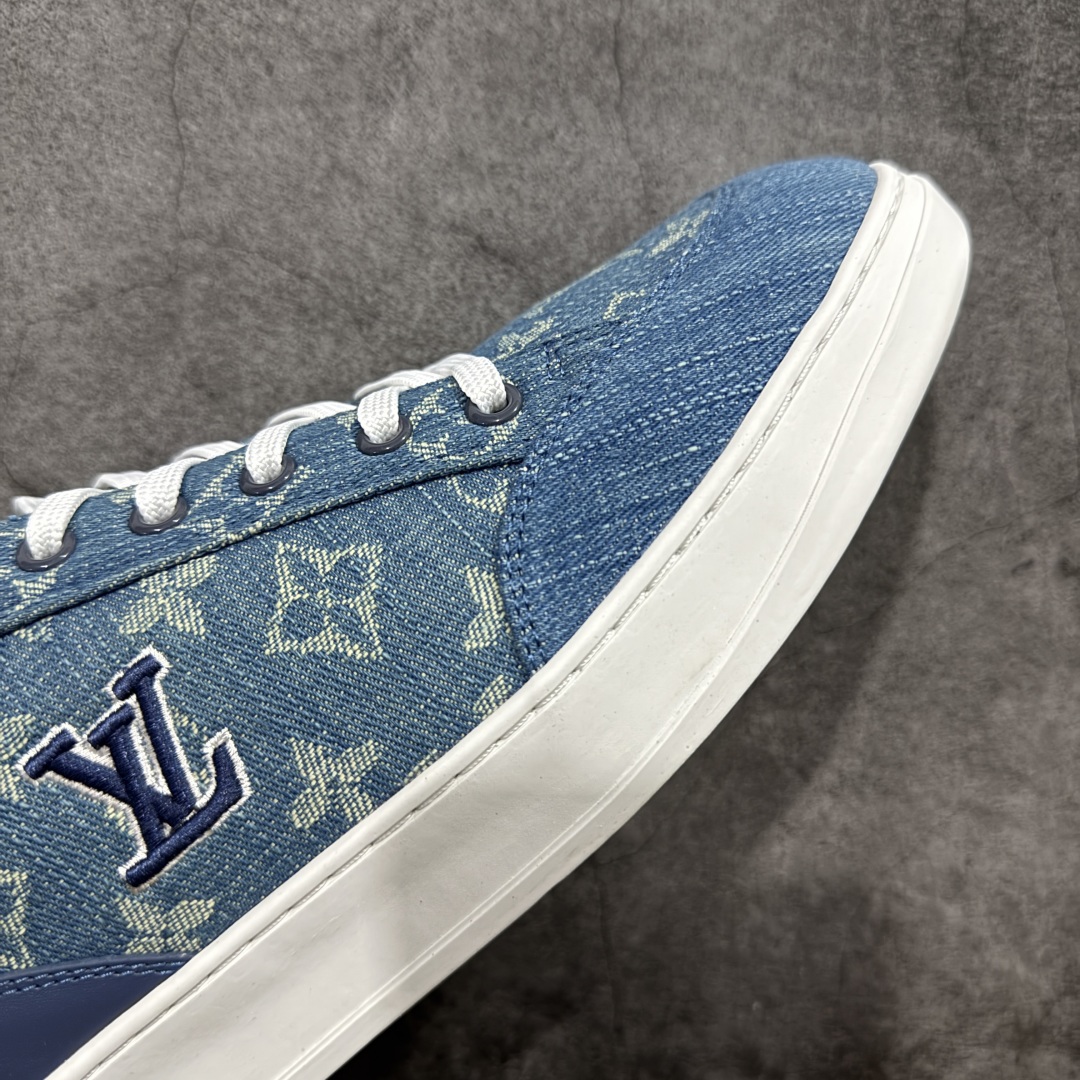 图片[6]-【莞产纯原】LOUIS VUITTON Resort 羊皮革 圆头系带 低帮 板鞋 男款 蓝色 LV 最新Lagoon系列厚底丹宁牛仔布 压花 老花休闲板鞋 原版购入开发做货 这款Lagoon取材Monogram丹宁布，为经典设计注入复古气息。皮革饰边跃现标识，铭纹孔眼、镶边和鞋带彰显考究细节，点缀 Monogram 花卉的橡胶外底完善整体 面料：牛仔布 尺码： 39-45-选品中心