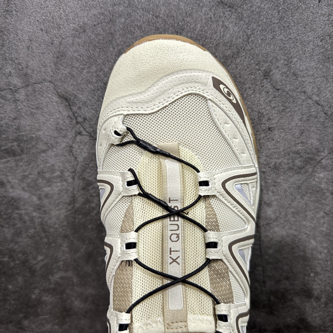 图片[5]-【A1外贸版】Salomon XT-QUEST ADV 萨洛蒙情侣款户外机能鞋 米灰色 475413 全新外贸大厂出品 细节品质大改进 独立私模 最大做到47.5码 全鞋采用为原厂一致材料打造 全新鞋型 相对市场版本 版型更正 全新玻璃冲刀 清洁度提升 同步原版左右鞋带孔的间距加大（市场版间距太小） 网面与鞋头材料校对一致无色差（市面版本有色差） 大底contagrip凹陷程度同步原版（市面版都有差别） 鞋舌两侧鞋帮脚踝处更加直挺（之前老版往中间踏） 鞋头处添加☯️太极标 所有细节多次修改校正 坚持同步原版无差别 毋庸置疑全市场最好的版本💪🏻终端优势供应 尺码：36 36.5 37.5 38 38.5 39 40 40.5 41 42 42.5 43-选品中心