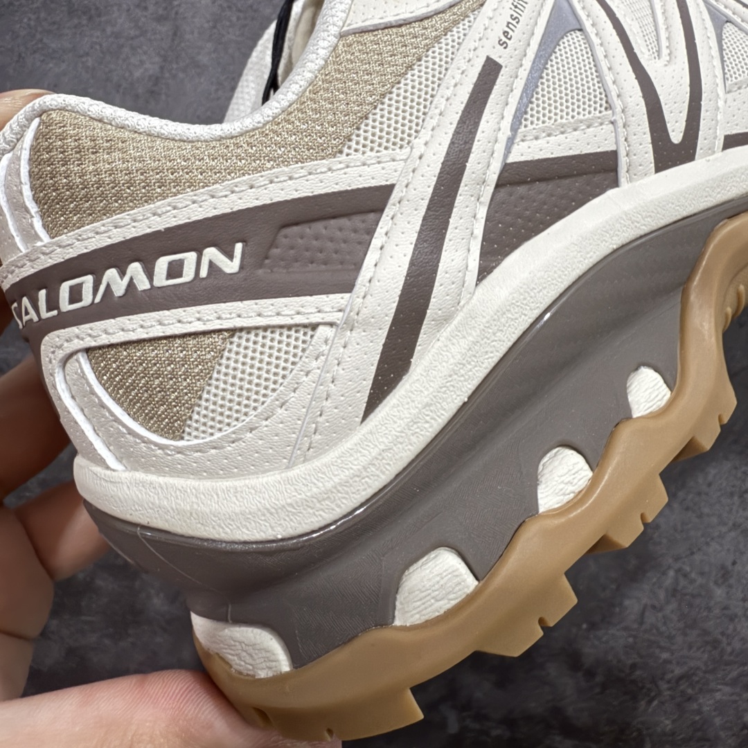 图片[3]-【A1外贸版】Salomon XT-QUEST ADV 萨洛蒙情侣款户外机能鞋 米灰色 475413 全新外贸大厂出品 细节品质大改进 独立私模 最大做到47.5码 全鞋采用为原厂一致材料打造 全新鞋型 相对市场版本 版型更正 全新玻璃冲刀 清洁度提升 同步原版左右鞋带孔的间距加大（市场版间距太小） 网面与鞋头材料校对一致无色差（市面版本有色差） 大底contagrip凹陷程度同步原版（市面版都有差别） 鞋舌两侧鞋帮脚踝处更加直挺（之前老版往中间踏） 鞋头处添加☯️太极标 所有细节多次修改校正 坚持同步原版无差别 毋庸置疑全市场最好的版本💪🏻终端优势供应 尺码：36 36.5 37.5 38 38.5 39 40 40.5 41 42 42.5 43-选品中心