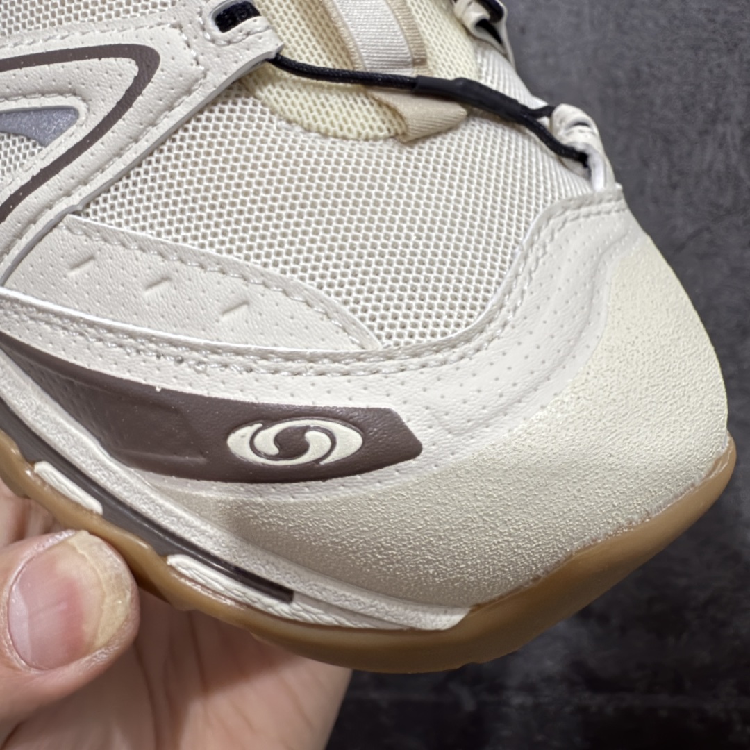 图片[6]-【A1外贸版】Salomon XT-QUEST ADV 萨洛蒙情侣款户外机能鞋 米灰色 475413 全新外贸大厂出品 细节品质大改进 独立私模 最大做到47.5码 全鞋采用为原厂一致材料打造 全新鞋型 相对市场版本 版型更正 全新玻璃冲刀 清洁度提升 同步原版左右鞋带孔的间距加大（市场版间距太小） 网面与鞋头材料校对一致无色差（市面版本有色差） 大底contagrip凹陷程度同步原版（市面版都有差别） 鞋舌两侧鞋帮脚踝处更加直挺（之前老版往中间踏） 鞋头处添加☯️太极标 所有细节多次修改校正 坚持同步原版无差别 毋庸置疑全市场最好的版本💪🏻终端优势供应 尺码：36 36.5 37.5 38 38.5 39 40 40.5 41 42 42.5 43-选品中心