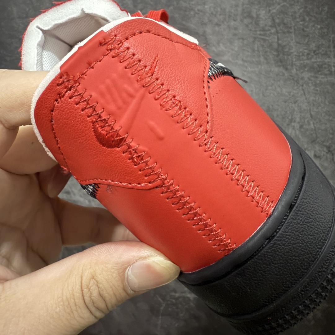 图片[2]-【Top纯原】OFF-WHITE X NK Air Force 1 \” OW联名空军一号低帮板鞋 绑带款黑红 市售最高工艺 知名厂牌 国内头部一线大厂出品 原鞋原厂贝利皮料打造 正确卡色 所有材料均来自原厂 细节对比原鞋 外贸充正 高端零售专供品质 货号：DD1876-600 尺码：36-48-选品中心