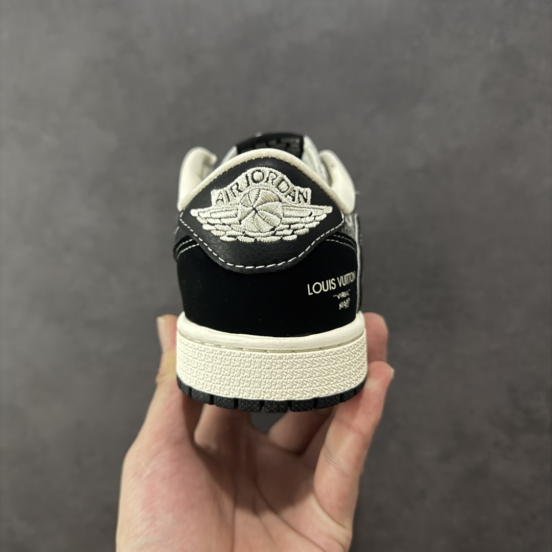 图片[4]-【定制版】Air Jordan 1 Low AJ1 乔1 LV联名 高端定制 低帮复古篮球鞋  #定制鞋盒 大厂纯原品质出货 超高清洁度 皮料切割干净无任何毛边 细节完美 货号：XS2025-063  尺码：36 36.5 37.5 38 38.5 39 40 40.5 41 42 42.5 43 44 44.5 45-选品中心