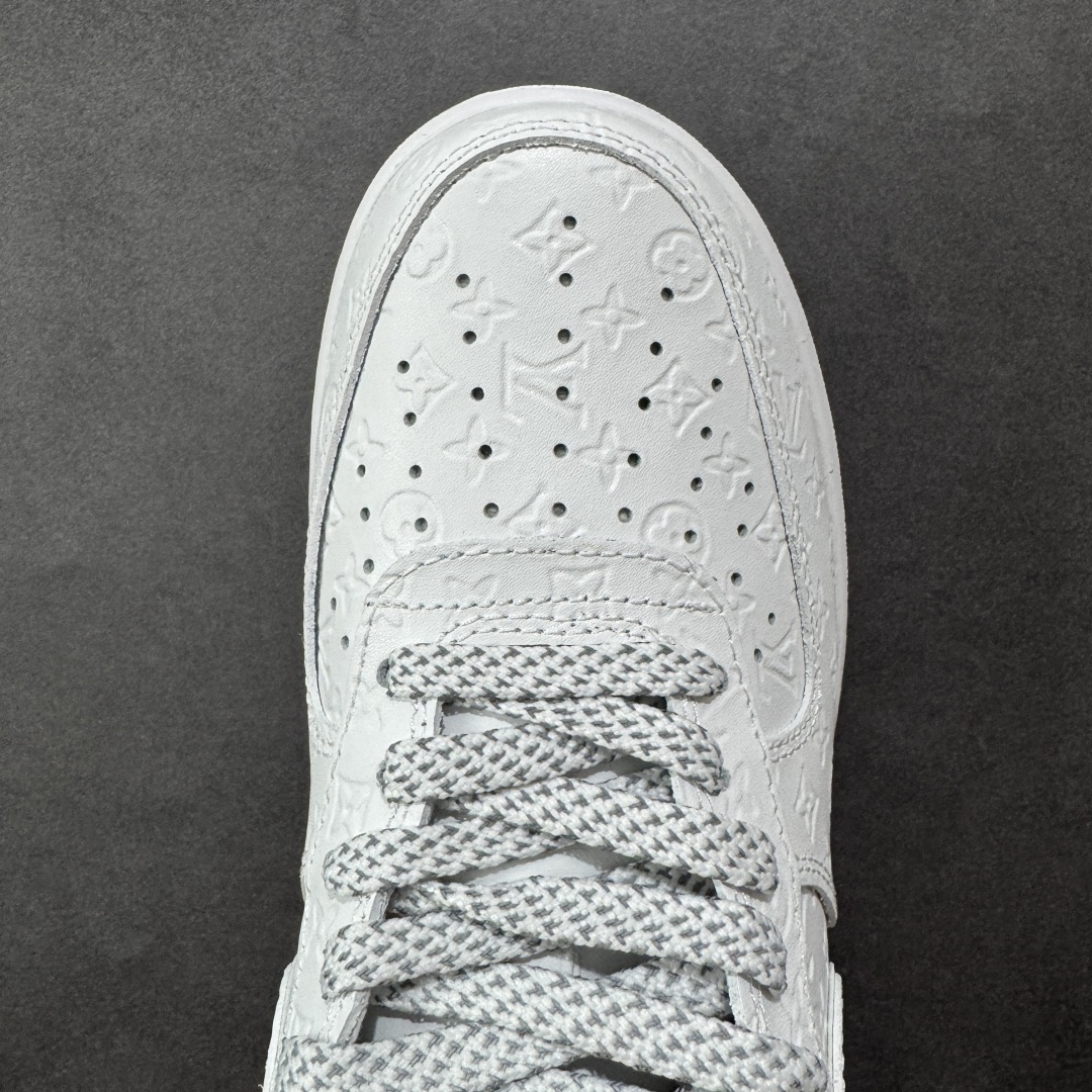 图片[8]-【定制版】Nike Air Force 1 Low LV联名 原楦头原纸板 打造纯正空军版型 专注外贸渠道 全掌内置蜂窝气垫 原盒配件 原厂中底钢印、拉帮完美 货号： XL1979-110 尺码： 36 36.5 37.5 38 38.5 39 40 40.5 41 42 42.5 43 44 45-选品中心