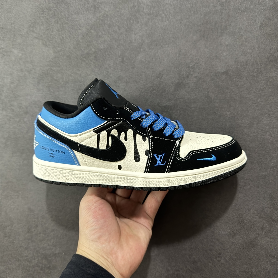 【定制版】Air Jordan 1 Low LV联名 高端定制 低帮复古篮球鞋  #定制鞋盒 大厂纯原品质出货 超高清洁度 皮料切割干净无任何毛边 细节完美 货号:QJ2025-001  尺码:36 36.5 37.5 38 38.5 39 40 40.5 41 42 42.5 43 44 44.5 45-选品中心