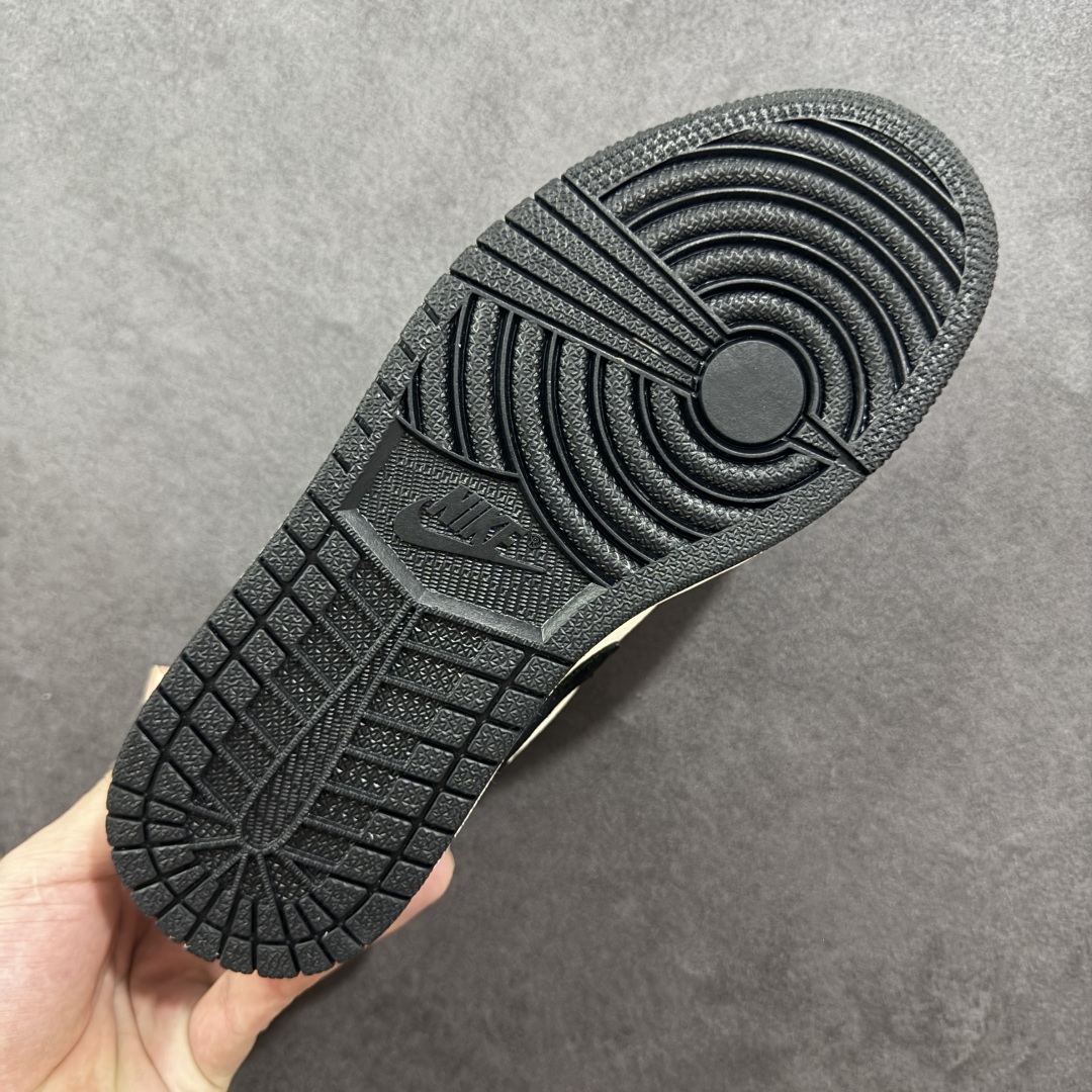 图片[9]-【定制版】Air Jordan 1 Low LV联名 高端定制 低帮复古篮球鞋  #定制鞋盒 大厂纯原品质出货 超高清洁度 皮料切割干净无任何毛边 细节完美 货号：QJ2025-001  尺码：36 36.5 37.5 38 38.5 39 40 40.5 41 42 42.5 43 44 44.5 45-选品中心