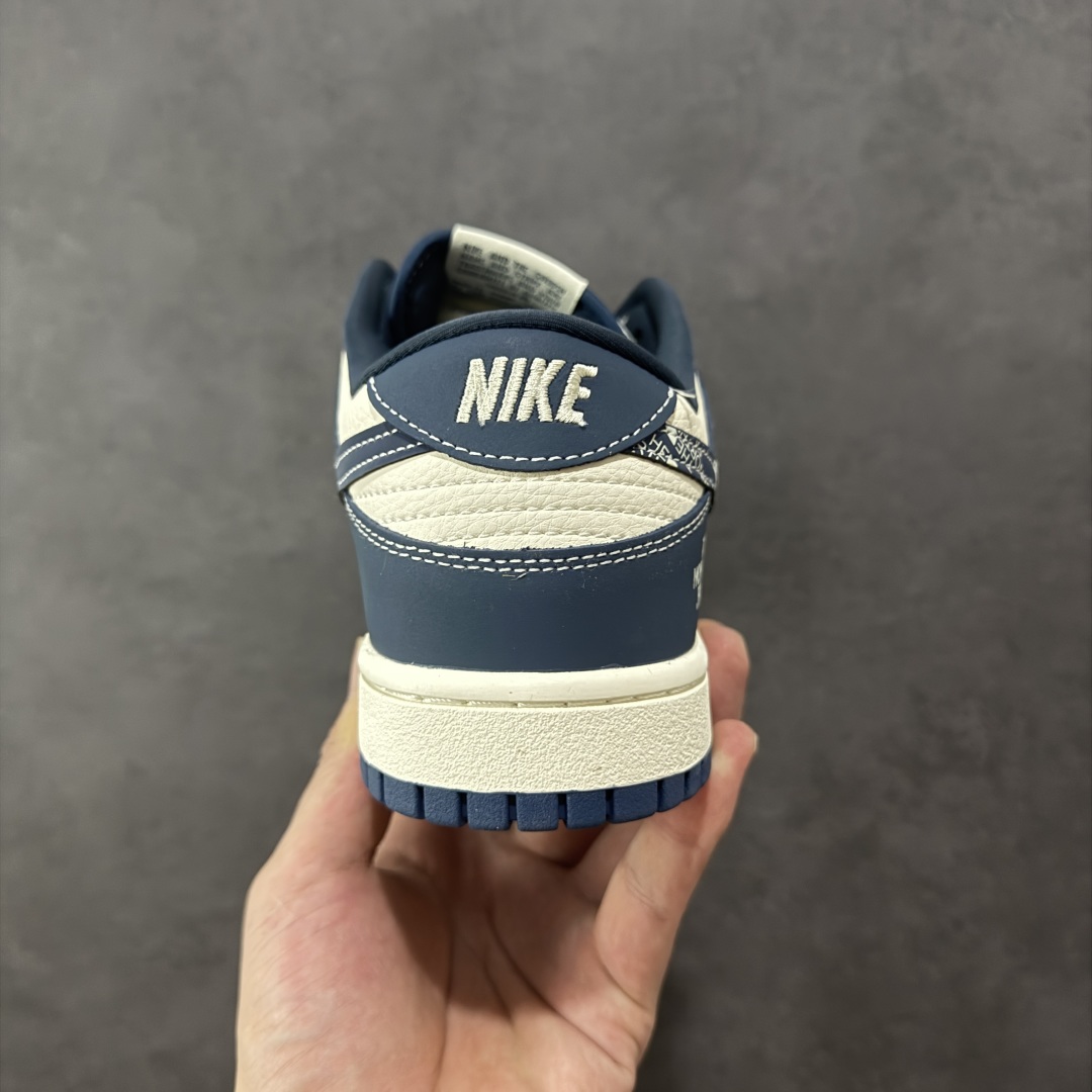 图片[4]-【定制版】Nike SB Dunk Low“ 北面联名——水墨蓝” 周年高端定制 低帮休闲板鞋 定制鞋盒 大厂纯原品质出货 超高清洁度 皮料切割干净无任何毛边 细节完美 货号：DG2025-003 尺码： 36 36.5 37.5 38 38.5 39 40 40.5 41 42 42.5 43 44 44.5 45-选品中心