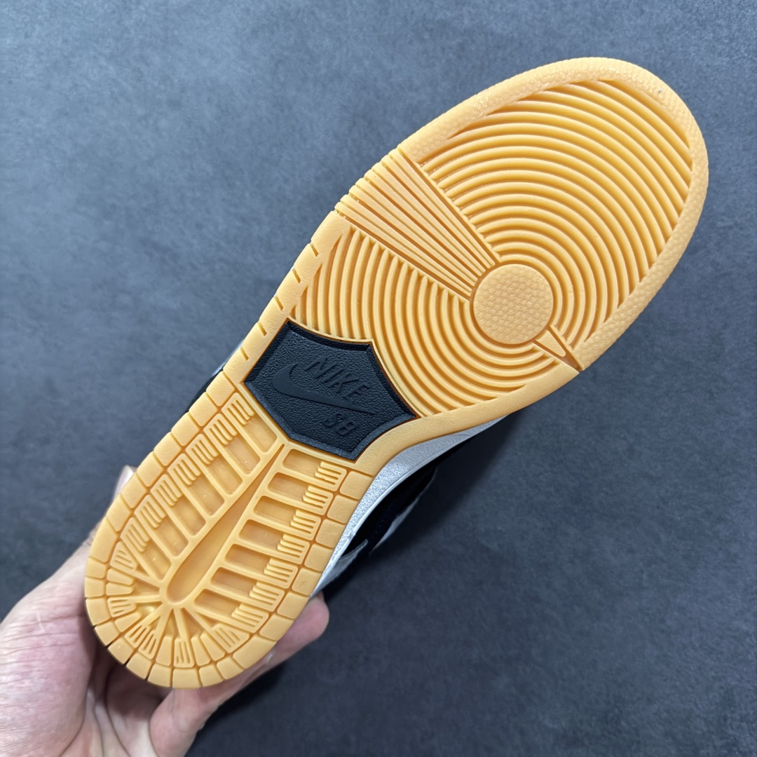 图片[9]-【公司级】NK Dunk sb Low 外贸特供 灰黑色 原盒原配 圈内天花板工艺 原厂冲刀 超高清洁度 全鞋零毛边皮料切割 全套原楦原模倾力打造完美版型 采用原厂百宏鞋带以及原厂百宏织唛舌标 内标可供原厂 原厂中底布拉帮走线遵循公司 货号：HF3063-001 尺码：36-45半 编码：YBB220230-选品中心