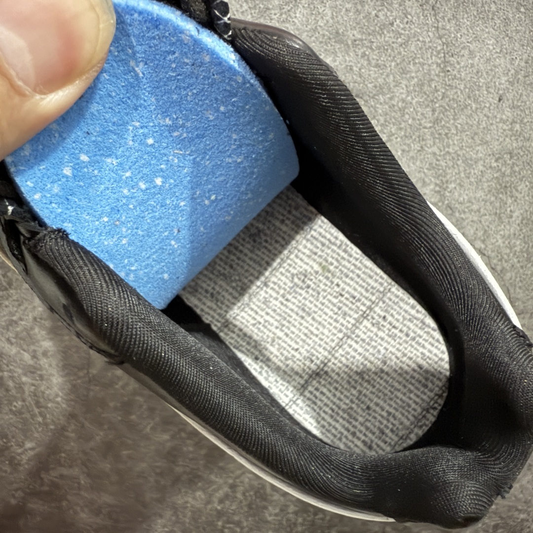 图片[7]-【纯原神版】Rose x Puma 彪马 Speedcat 联名款低帮休闲鞋 404391-01 升级品质 配件齐 原装档案原数据纸版楦型 头层皮料打造 区别市面先行版本 尺码：35.5 36 37 37.5 38 38.5 39 40 40.5 41 42 42.5 43 44 45-选品中心