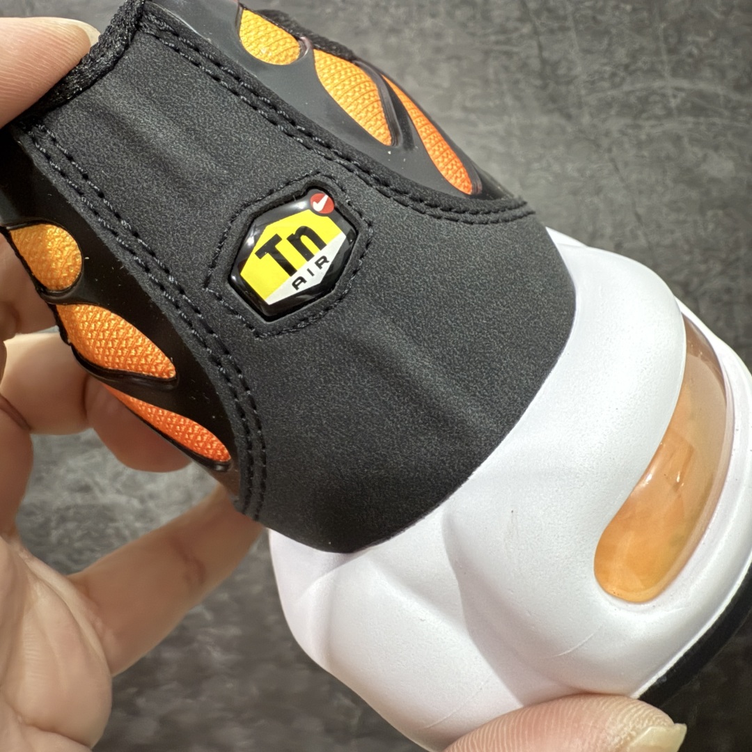 图片[2]-【Max纯原版】Nike Air Max Plus TN气垫系列跑鞋 全新一比一高端版本 真正的市场T1品质 更多配色陆续出货 真正的用心研发 一点一点抠出来的 品质 品控细节 随便闭眼对比市场任何版本 全套原纸板楦头开发 完美呈现版型 工艺流程均与原鞋保持一致 Turned Air 中底缓震技术 鞋面弧度与大底弧度一致 鞋头正确TPU材质 鞋面高频TPU材质1.0厚度 原鞋一致层次感 超越公司货的品控标准 多道QC质检 货号：HF0552-001 尺码：36 36.5 37.5 38 38.5 39 40 40.5 41 42 42.5 43 44 44.5 45 46-选品中心
