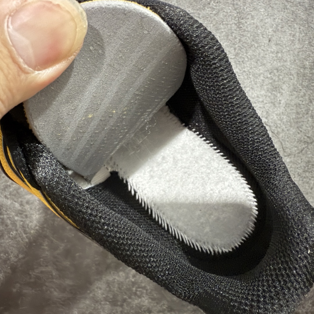 图片[9]-【Max纯原版】Nike Air Max Plus TN气垫系列跑鞋 全新一比一高端版本 真正的市场T1品质 更多配色陆续出货 真正的用心研发 一点一点抠出来的 品质 品控细节 随便闭眼对比市场任何版本 全套原纸板楦头开发 完美呈现版型 工艺流程均与原鞋保持一致 Turned Air 中底缓震技术 鞋面弧度与大底弧度一致 鞋头正确TPU材质 鞋面高频TPU材质1.0厚度 原鞋一致层次感 超越公司货的品控标准 多道QC质检 货号：HF0552-001 尺码：36 36.5 37.5 38 38.5 39 40 40.5 41 42 42.5 43 44 44.5 45 46-选品中心