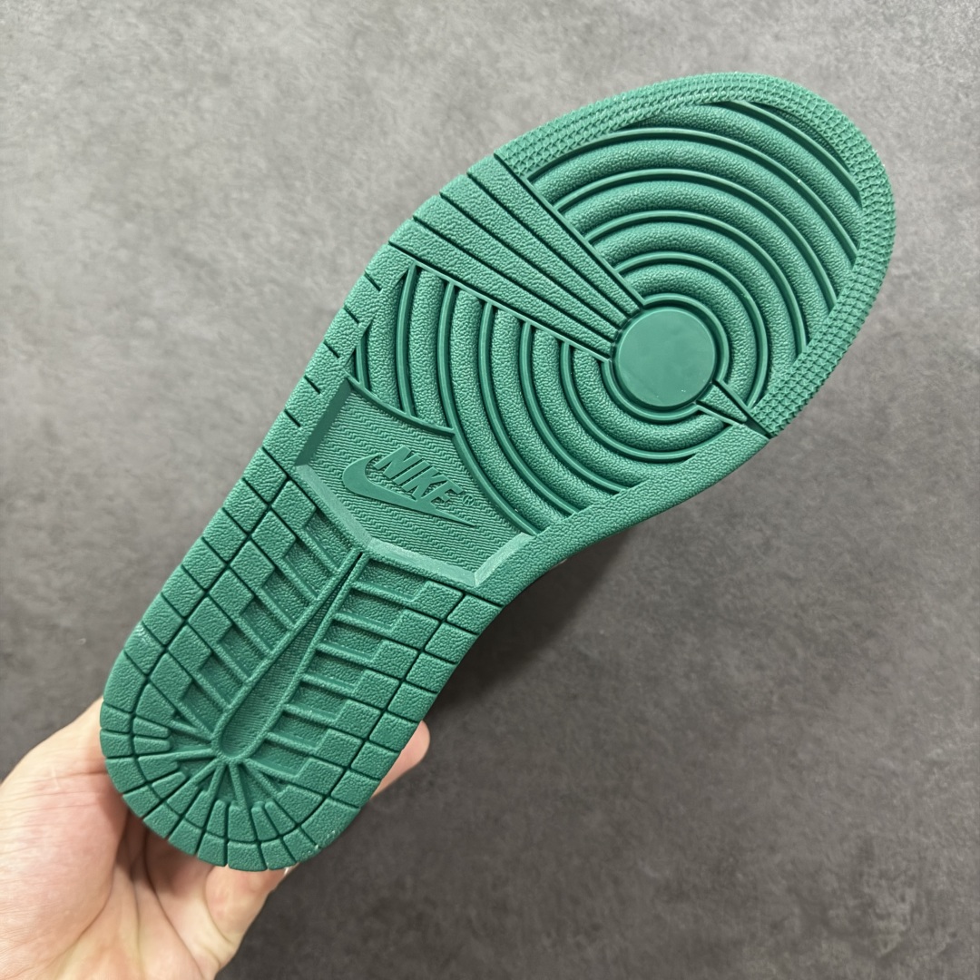 图片[9]-【头层S版】Air Jordan AJ1 Low 低帮系列 全新流水线出品 全配色原鞋对照 原楦原纸板开发 客订头层皮料 全鞋电脑针车 私模大底正确咬花克重内置气垫 原盒内外原标 完美零毛边处理 多重QC质检 超越公司货的品控标准 实实在在的免检产品 货号：553558-113 尺码：36-45-选品中心