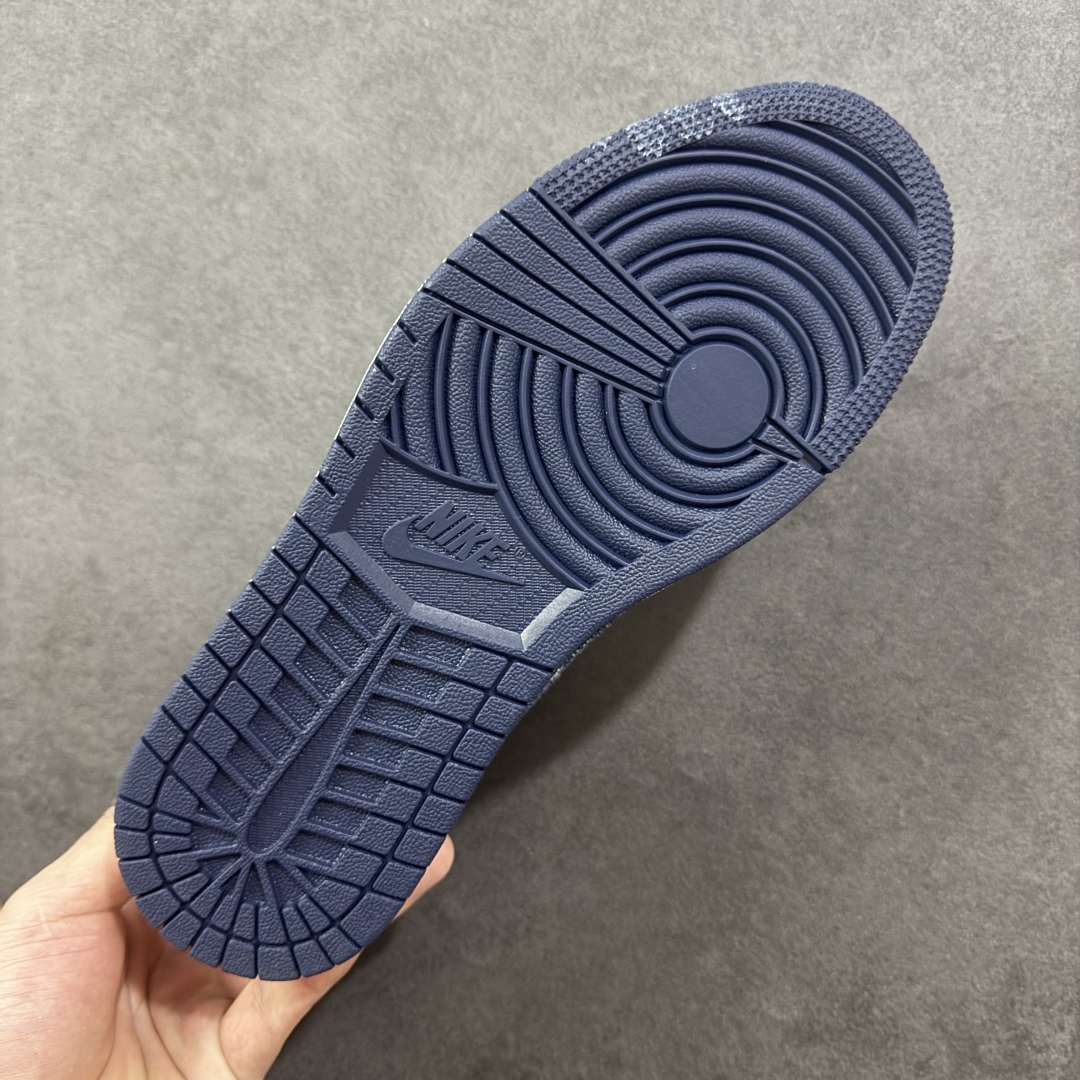 图片[9]-【定制版】Louis Vuitton x Air Jordan 1 Low 定制配色 联名款 乔1 AJ1经典倒钩低帮休闲百搭板鞋 CX5050-Y16  公司级版本 定制鞋盒 大厂流水作业生产 超高清洁度 皮料切割干净无任何毛边 细节完美   尺码：36 36.5 37.5 38 38.5 39 40 40.5 41 42 42.5 43 44 44.5 45 编码：HXSB330340-选品中心