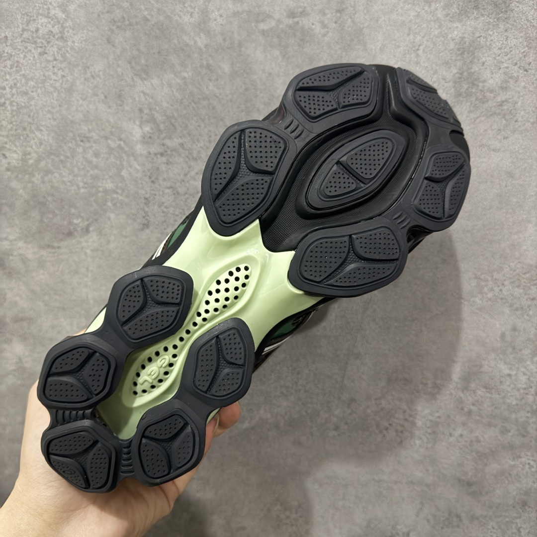 图片[9]-【公司级】Asics Gel-Quantum Kinetic 亚瑟士 复古休闲运动鞋厚底增高老爹鞋 采用 GEL Scutoid 技术的橡胶鞋底。在拥有拥有相同外底科技的基础上，与早先推出的 Kiko Kostadinov 联名款 GEL-QUANTUM ZIENTZIA 十分相似，不失为具有 Ki 味的平替选择。 货号：1203A270-251 尺码：36 37 37.5 38 39 39.5 40 40.5 41.5 42 42.5 43.5 44 45 编码：GLB250260-选品中心