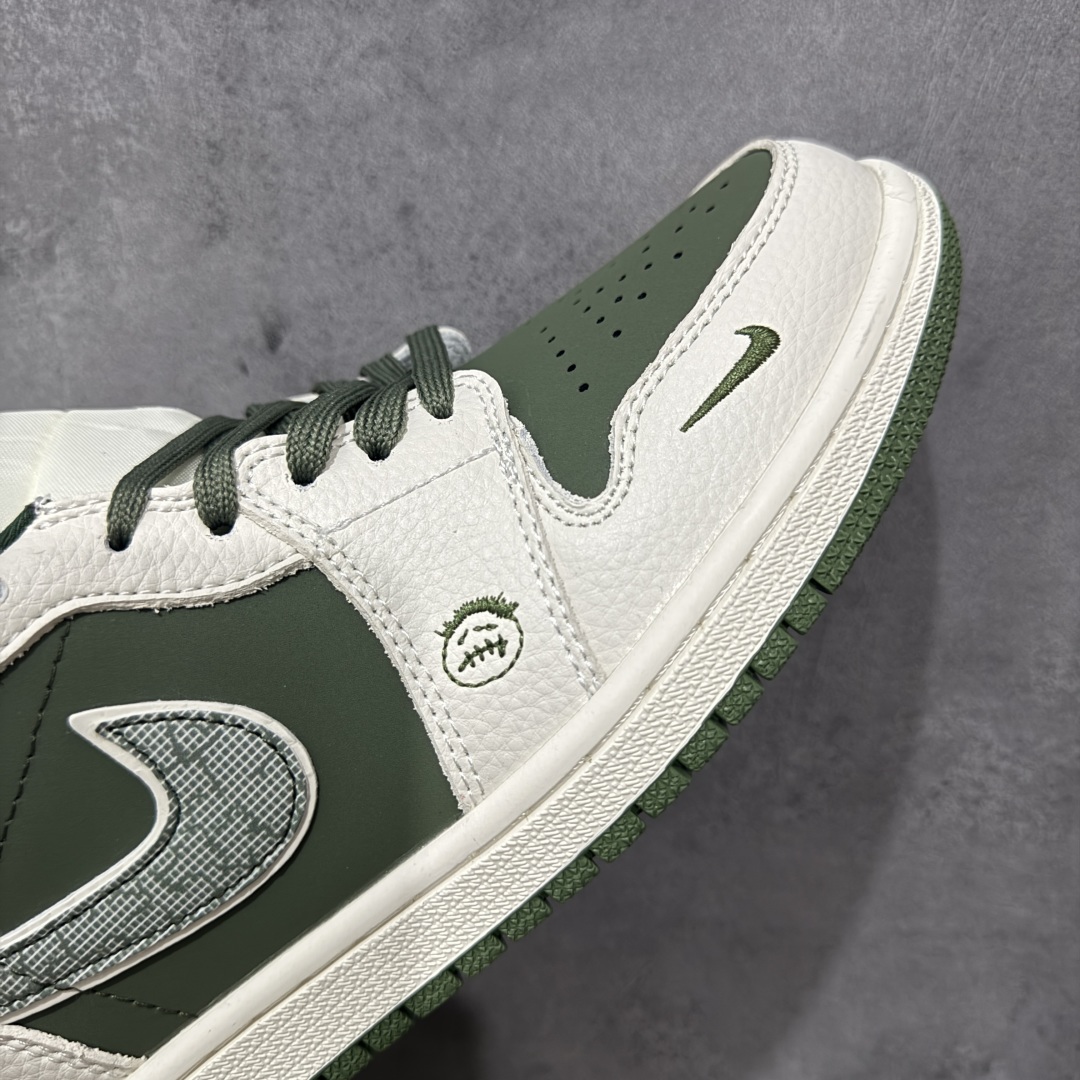 图片[6]-【定制版】Nike Jordan Air Jordan 1“古驰联名——浅绿米花勾” 高端定制 低帮 复古 减震 防滑 耐磨 篮球鞋 定制鞋盒 大厂纯原品质出货 超高清洁度 皮料切割干净无任何毛边 细节完美 货号：QR2025-002 尺码：36 36.5 37.5 38 38.5 39 40 40.5 41 42 42.5 43 44 44.5 45 编码：HXSB330340-选品中心