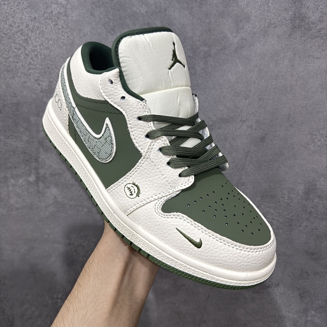 图片[3]-【定制版】Nike Jordan Air Jordan 1“古驰联名——浅绿米花勾” 高端定制 低帮 复古 减震 防滑 耐磨 篮球鞋 定制鞋盒 大厂纯原品质出货 超高清洁度 皮料切割干净无任何毛边 细节完美 货号：QR2025-002 尺码：36 36.5 37.5 38 38.5 39 40 40.5 41 42 42.5 43 44 44.5 45 编码：HXSB330340-选品中心