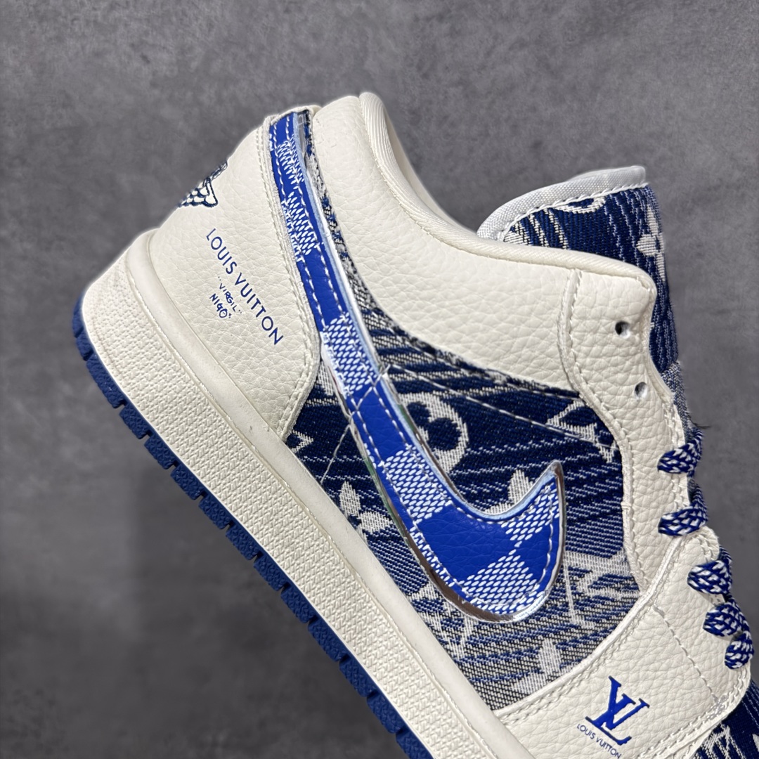 图片[7]-【定制版】Air Jordan 1 Low AJ1 乔1 “LV路易威登联名—米白蓝帆布牛仔印花”高端定制 低帮复古篮球鞋 #定制鞋盒 大厂纯原品质出货 超高清洁度 皮料切割干净无任何毛边 细节完美 货号：QG1988-009 尺码：36 36.5 37.5 38 38.5 39 40 40.5 41 42 42.5 43 44 44.5 45-选品中心