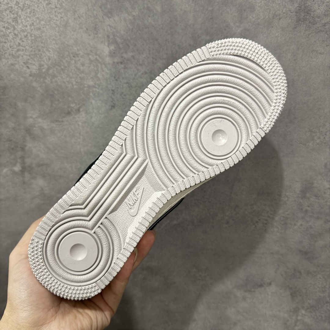 图片[9]-【定制版】Nike Air Force 1\’07 Low LV联名 猪八米灰黑 空军一号低帮休闲板鞋  #原楦头原纸板 原装鞋盒 定制五金配件 内置全掌气垫 原厂鞋底 货号：MZ9588-810  尺码：36 36.5 37.5 38 38.5 39 40 40.5 41 42 42.5 43 44 44.5 45-选品中心