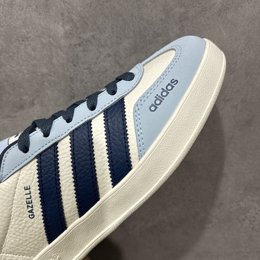 图片[6]-【定制版】AD Gazelle Indoor Trainers 北面联名—奶白浅蓝 原厂定制长毛翻毛皮组合环保纤维革鞋面材质 内置环保海玻璃鞋垫 外置RB橡胶大底 产品品控稳定性领先行业 原厂全套原楦原纸板冲刀磨具开发 原厂皮料加持 原厂港宝加持定型后跟R度完美 将复古进行到底 简约流畅 羚羊内训系列低帮复古百搭休闲运动德训风板鞋 90年代经典的复刻版！ 货号：DD6609 尺码： 36 36.5 37 38 38.5 39 40 40.5 41 42 42.5 43 44 44.5 45-选品中心