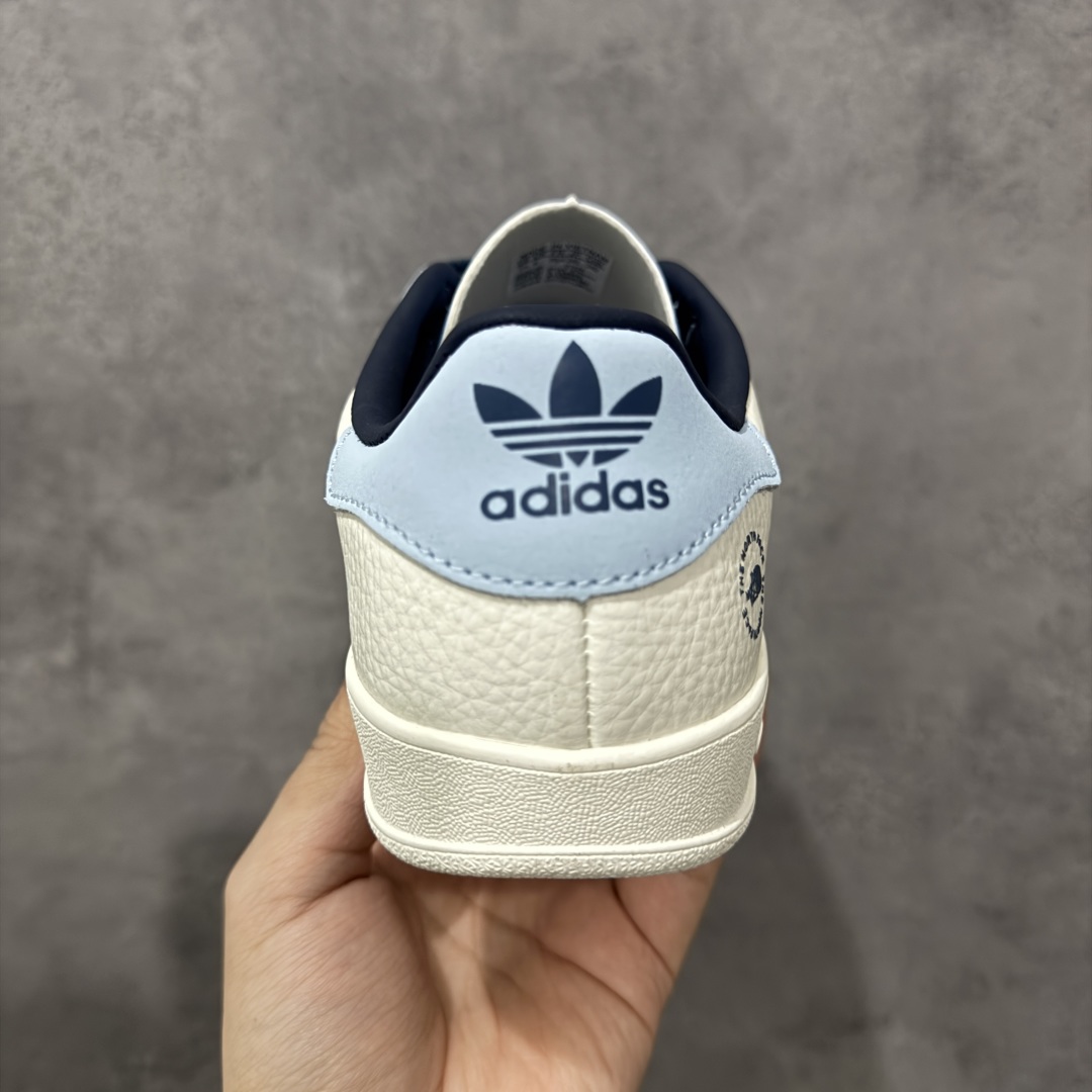 图片[4]-【定制版】AD Gazelle Indoor Trainers 北面联名—奶白浅蓝 原厂定制长毛翻毛皮组合环保纤维革鞋面材质 内置环保海玻璃鞋垫 外置RB橡胶大底 产品品控稳定性领先行业 原厂全套原楦原纸板冲刀磨具开发 原厂皮料加持 原厂港宝加持定型后跟R度完美 将复古进行到底 简约流畅 羚羊内训系列低帮复古百搭休闲运动德训风板鞋 90年代经典的复刻版！ 货号：DD6609 尺码： 36 36.5 37 38 38.5 39 40 40.5 41 42 42.5 43 44 44.5 45-选品中心