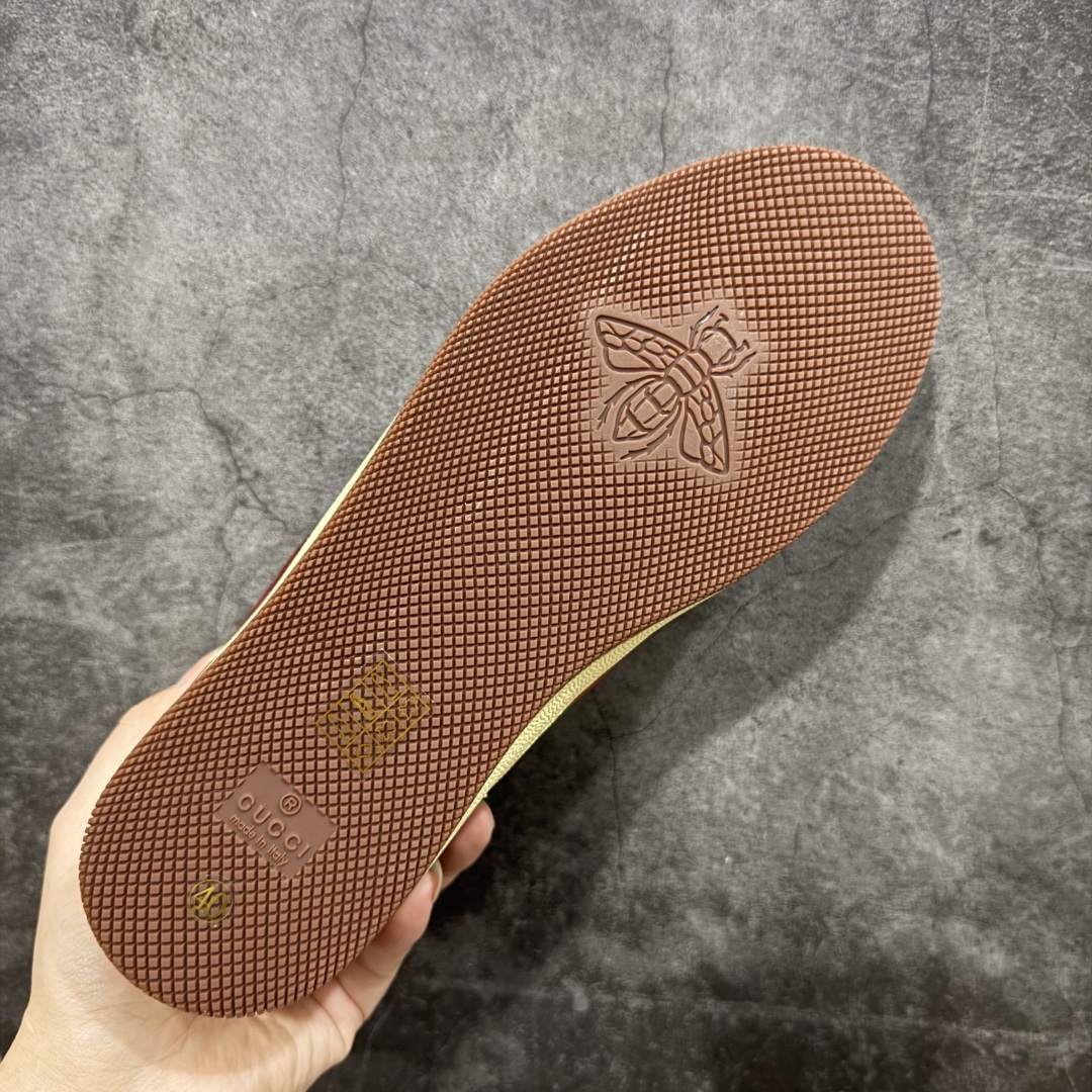 图片[9]-【广东纯原版】Gucci做旧小脏鞋 米红绿刺绣 ZP开发 原版开模 金属双G水晶圆柱形标 Gucci原版纹织带 真正水洗布标 鞋面擦色牛皮拼接经典双G布面料，皮面切口全油边封口工艺，原版毛巾布里细腻柔软更舒适透气，垫脚乳胶注塑一体，私模钢印，双色原版TPU大底(下层宽，上层窄) 配进口原版四边封干燥剂、原版18股鞋带，新版红盒子，与专柜配套包装一致 尺码：40-45-选品中心