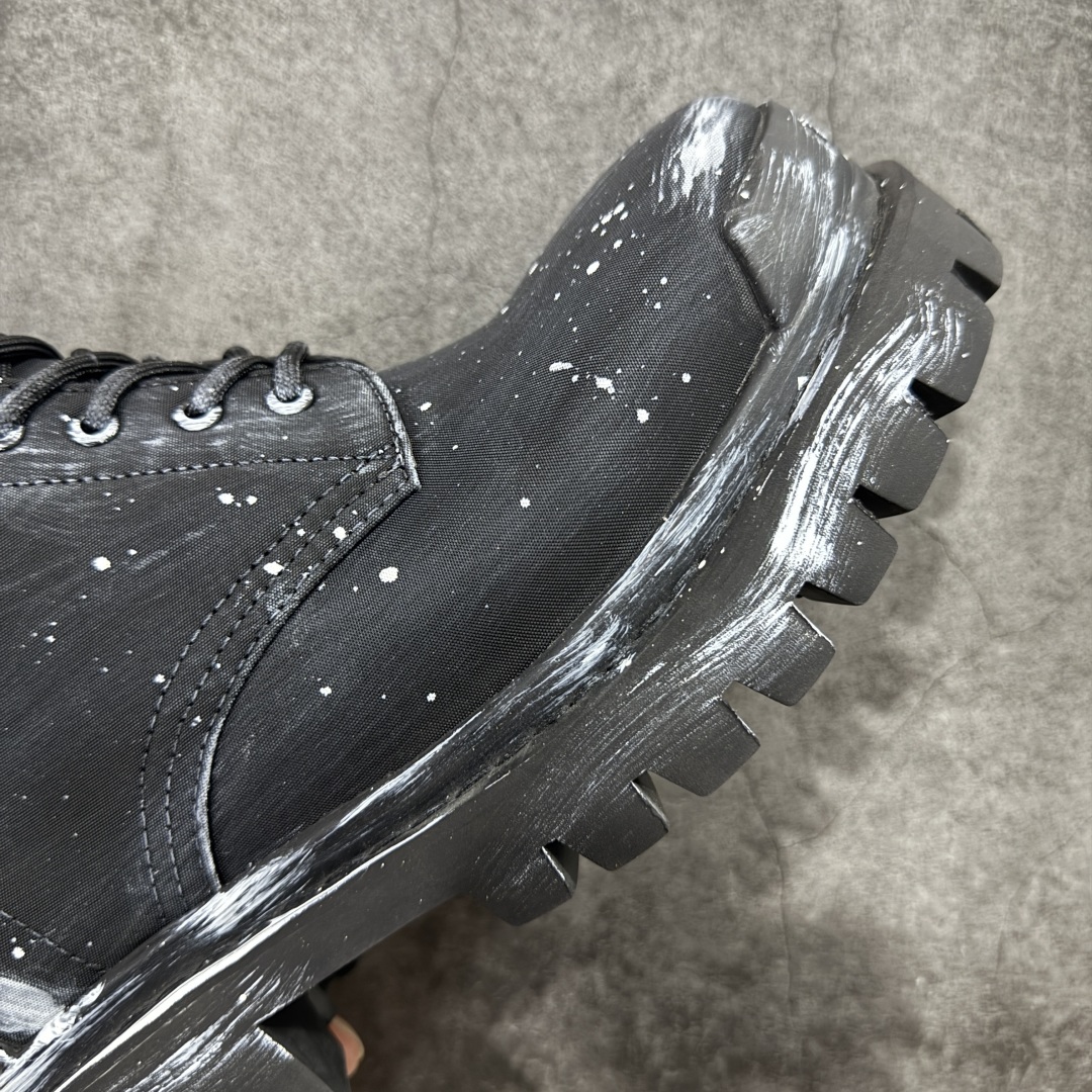 图片[6]-【莞产G版】法国高端奢侈品牌-巴黎世家BALENCIAGA Men\’s Leather boots 大头米奇风真皮德比休闲厚底皮鞋 泼墨做旧马丁靴 广东原产 全套代购包装及配件 采用进口牛皮革鞋面材质 内嵌小牛真皮贴附加厚PU缓震乳胶鞋垫 跟高7cm 原比值开发胎纹面粗齿橡胶大底❗️ 尺码：39-45(比运动鞋偏大一码!!)-选品中心