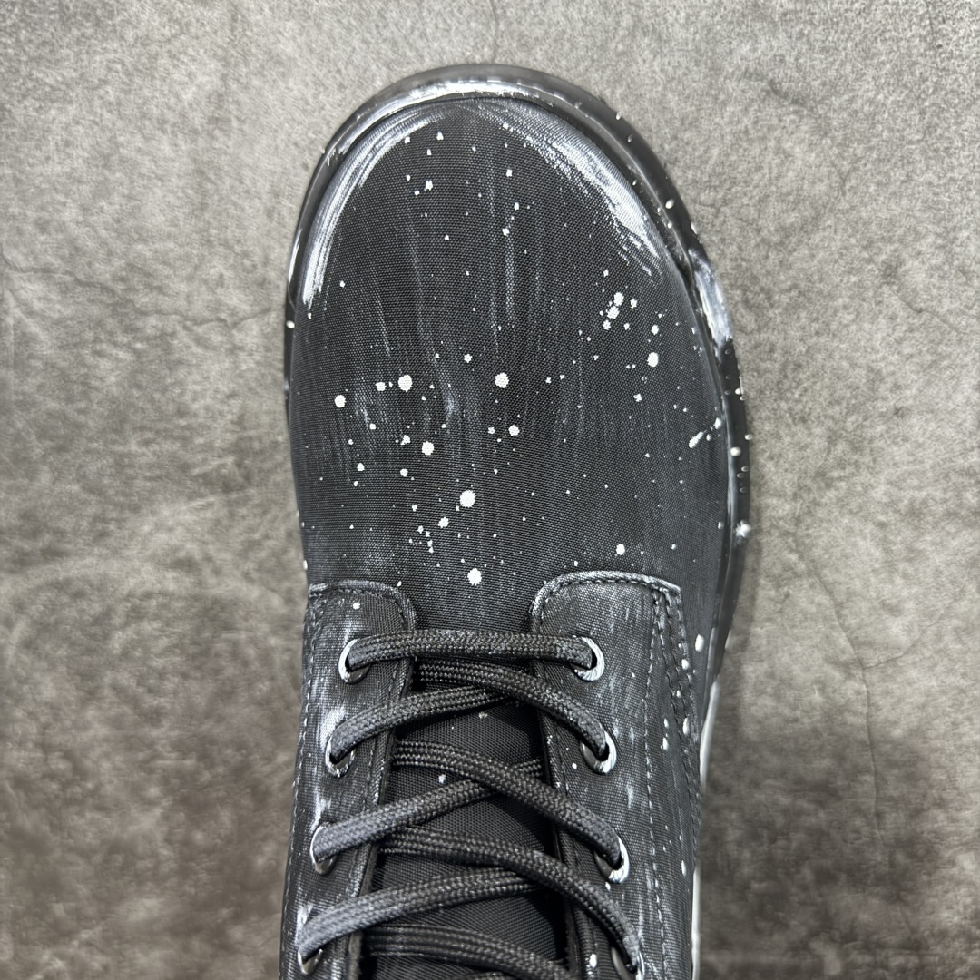 图片[5]-【莞产G版】法国高端奢侈品牌-巴黎世家BALENCIAGA Men\’s Leather boots 大头米奇风真皮德比休闲厚底皮鞋 泼墨做旧马丁靴 广东原产 全套代购包装及配件 采用进口牛皮革鞋面材质 内嵌小牛真皮贴附加厚PU缓震乳胶鞋垫 跟高7cm 原比值开发胎纹面粗齿橡胶大底❗️ 尺码：39-45(比运动鞋偏大一码!!)-选品中心