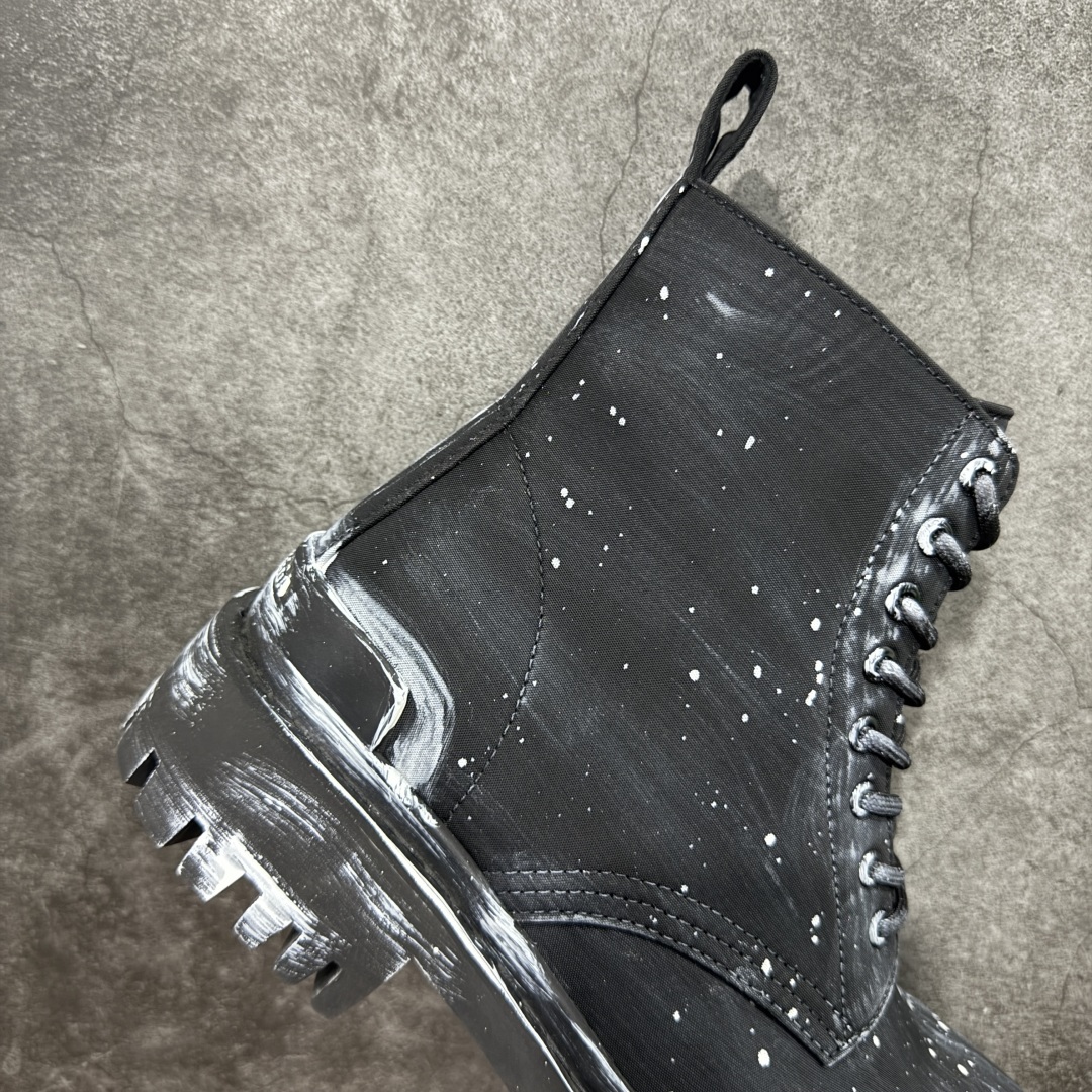 图片[7]-【莞产G版】法国高端奢侈品牌-巴黎世家BALENCIAGA Men\’s Leather boots 大头米奇风真皮德比休闲厚底皮鞋 泼墨做旧马丁靴 广东原产 全套代购包装及配件 采用进口牛皮革鞋面材质 内嵌小牛真皮贴附加厚PU缓震乳胶鞋垫 跟高7cm 原比值开发胎纹面粗齿橡胶大底❗️ 尺码：39-45(比运动鞋偏大一码!!)-选品中心