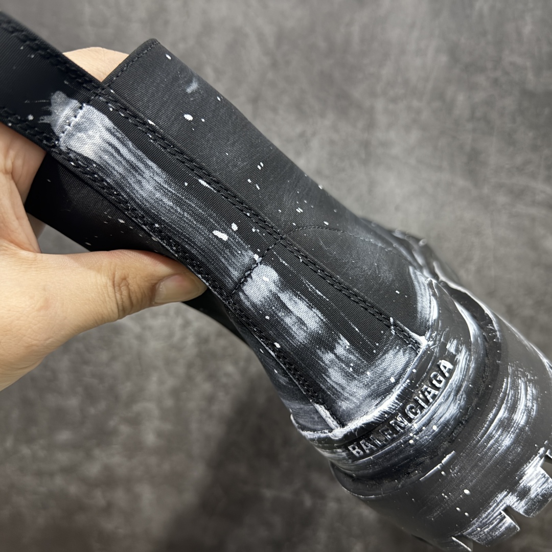 图片[2]-【莞产G版】法国高端奢侈品牌-巴黎世家BALENCIAGA Men\’s Leather boots 大头米奇风真皮德比休闲厚底皮鞋 泼墨做旧马丁靴 广东原产 全套代购包装及配件 采用进口牛皮革鞋面材质 内嵌小牛真皮贴附加厚PU缓震乳胶鞋垫 跟高7cm 原比值开发胎纹面粗齿橡胶大底❗️ 尺码：39-45(比运动鞋偏大一码!!)-选品中心