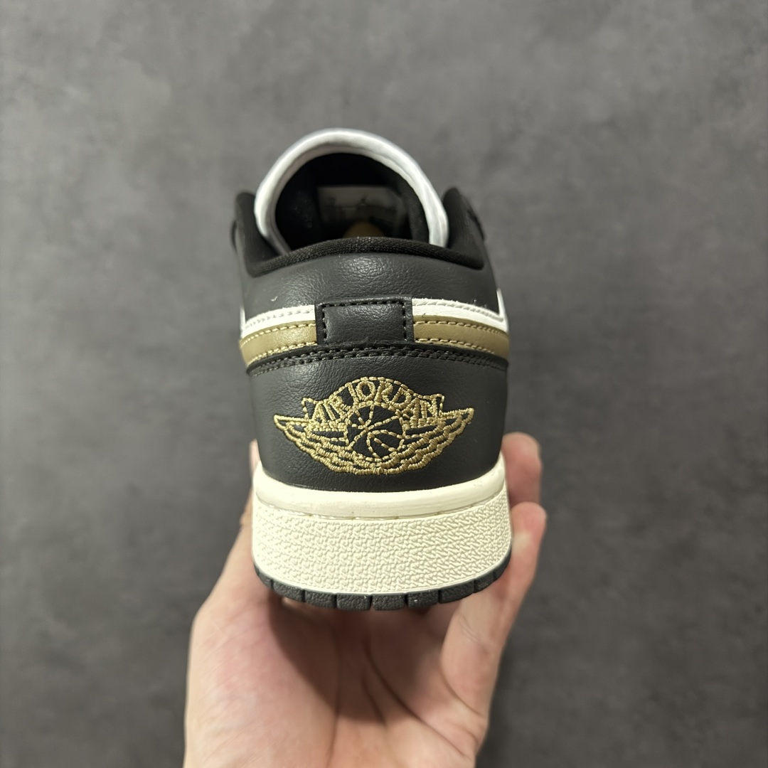 图片[4]-【头层S版】Air Jordan AJ1 Low 低帮系列 全新流水线出品 全配色原鞋对照 原楦原纸板开发 客订头层皮料 全鞋电脑针车 私模大底正确咬花克重内置气垫 原盒内外原标 完美零毛边处理 多重QC质检 超越公司货的品控标准 实实在在的免检产品 货号：DC0774-200 尺码：36-45-选品中心