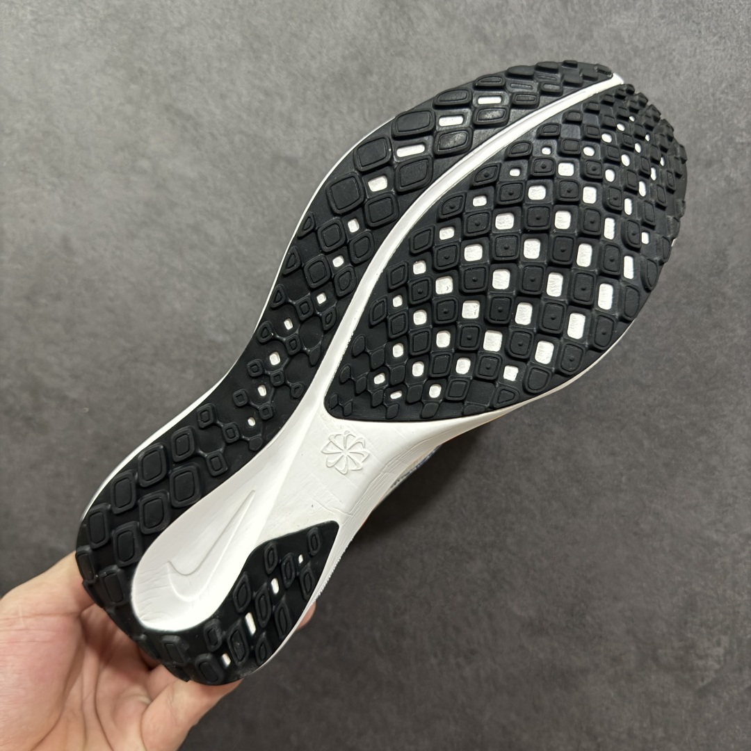 图片[9]-【公司级】NIKE AIR ZOOM PEGASUS 41 网面透气跑步鞋 兼顾迅疾外观和稳固脚感 后跟覆面和中足动态支撑巧妙融合 缔造稳定顺畅的迈步体验 采用密度更高的材料而且去除了前一代中操作的支撑 撑条设计 货号：FD2722-308 尺码：36-46含半码 编码：LNHB220230-选品中心