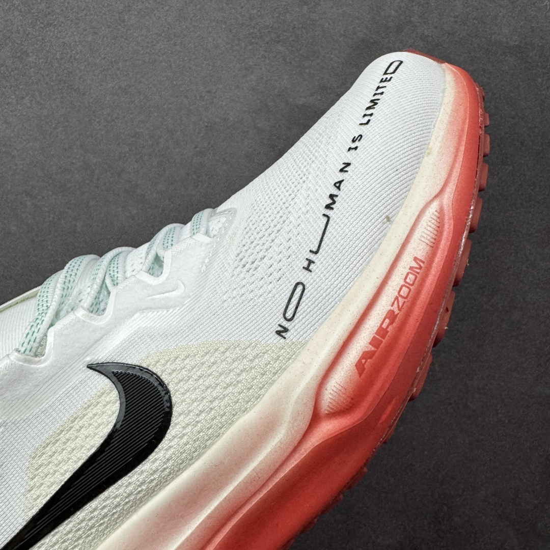 图片[5]-【公司级】NIKE AIR ZOOM PEGASUS 41 网面透气跑步鞋 兼顾迅疾外观和稳固脚感 后跟覆面和中足动态支撑巧妙融合 缔造稳定顺畅的迈步体验 采用密度更高的材料而且去除了前一代中操作的支撑 撑条设计 货号：HJ7037-100 尺码：36-46带半码 编码：LNHB220230-选品中心