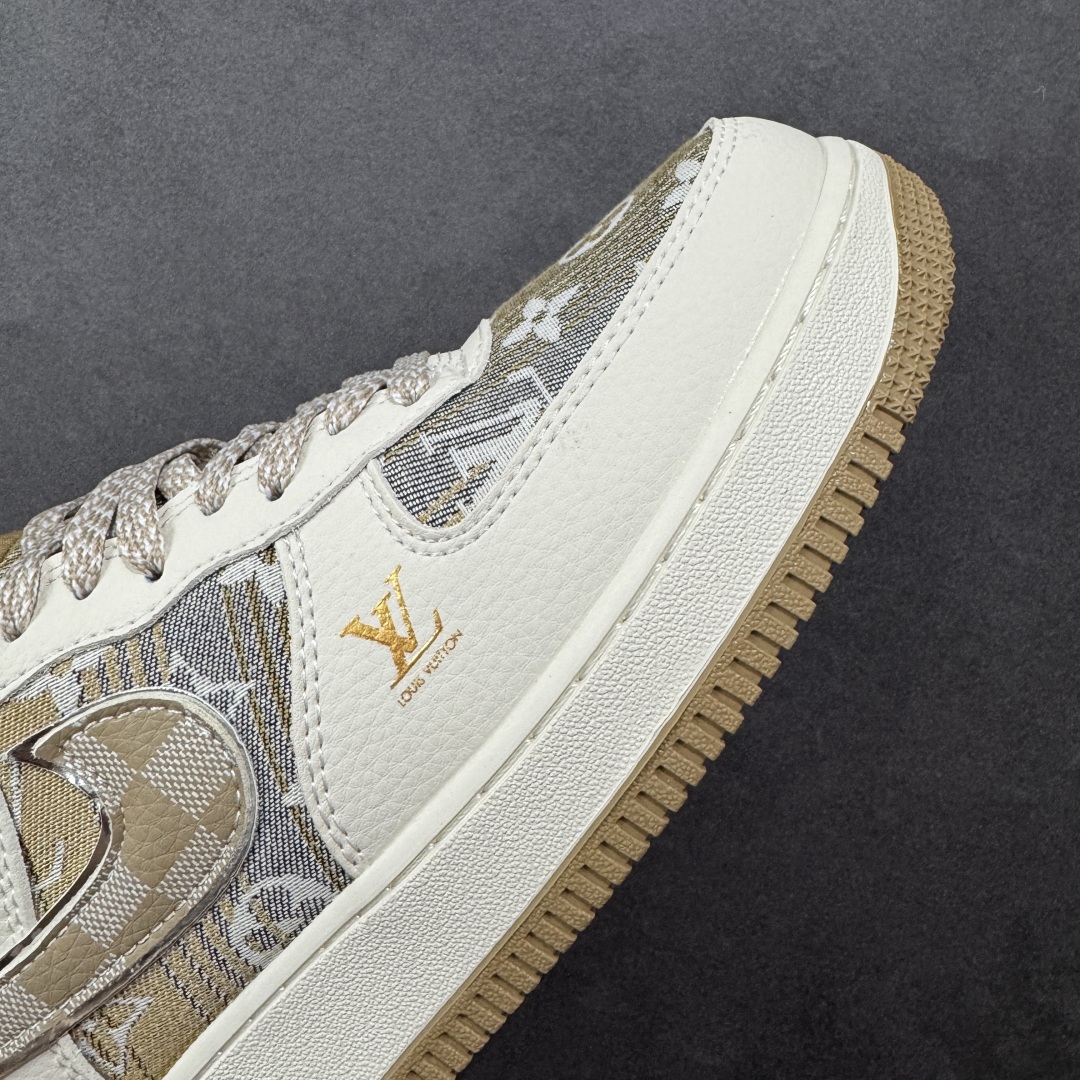 图片[5]-【定制版】Nike Air Force 1 \’07 Low “路易威登LV联名— 米白黄帆布印花” 高端定制 低帮休闲板鞋 定制鞋盒 大厂纯原品质出货 超高清洁度 皮料切割干净无任何毛边 细节完美 货号：XL1979-107 尺码：36 36.5 37.5 38 38.5 39 40 40.5 41 42 42.5 43 44 44.5 45-选品中心