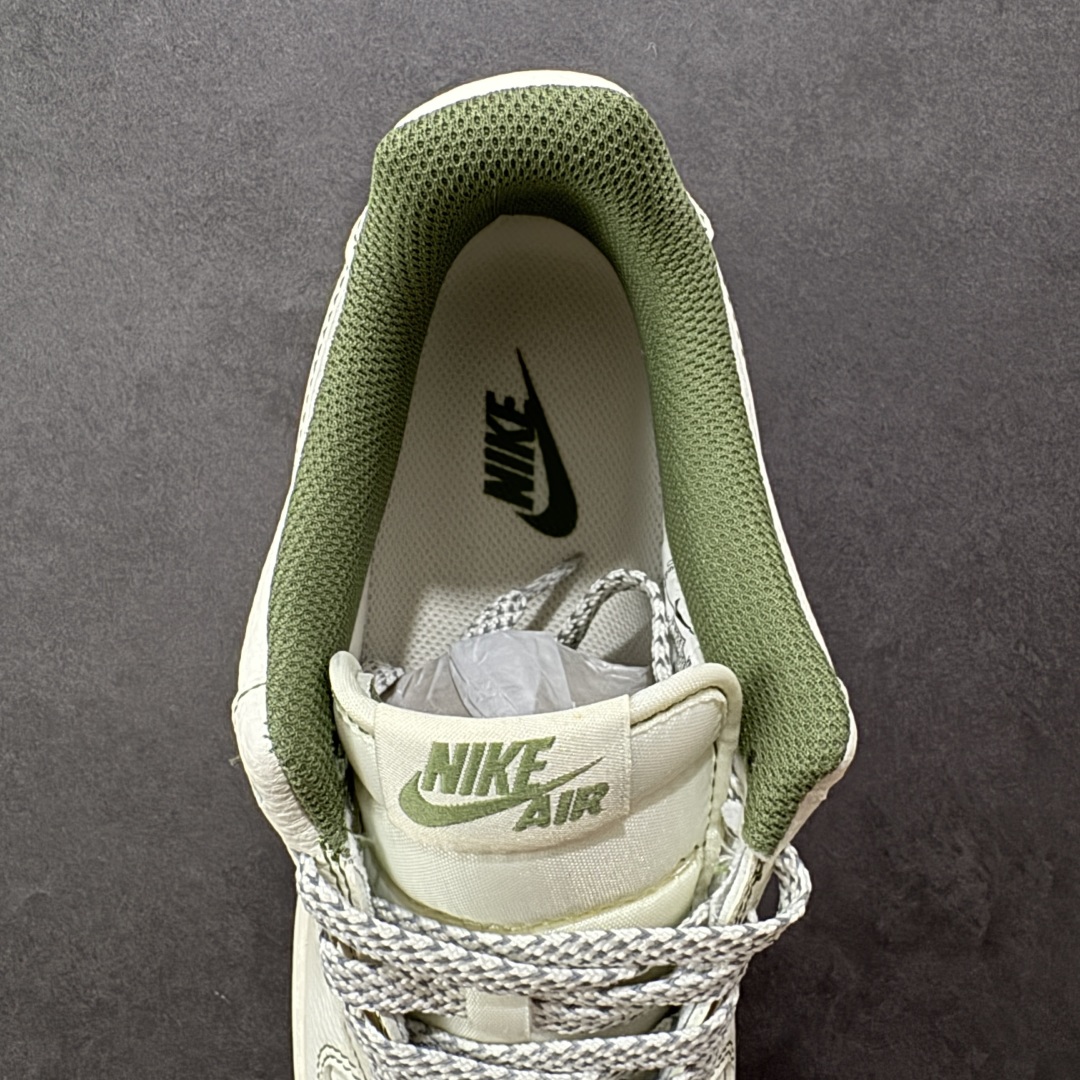 图片[7]-【定制版】Nike Air Force 1\’07 Low 巴宝莉联名 米军绿电绣 空军一号低帮休闲板鞋  #定制皮料 定制鞋盒 原楦原纸板 纯正空军版型 内置全掌气垫 货号：JP8028-003  尺码：36 36.5 37.5 38 38.5 39 40 40.5 41 42 42.5 43 44 44.5 45-选品中心