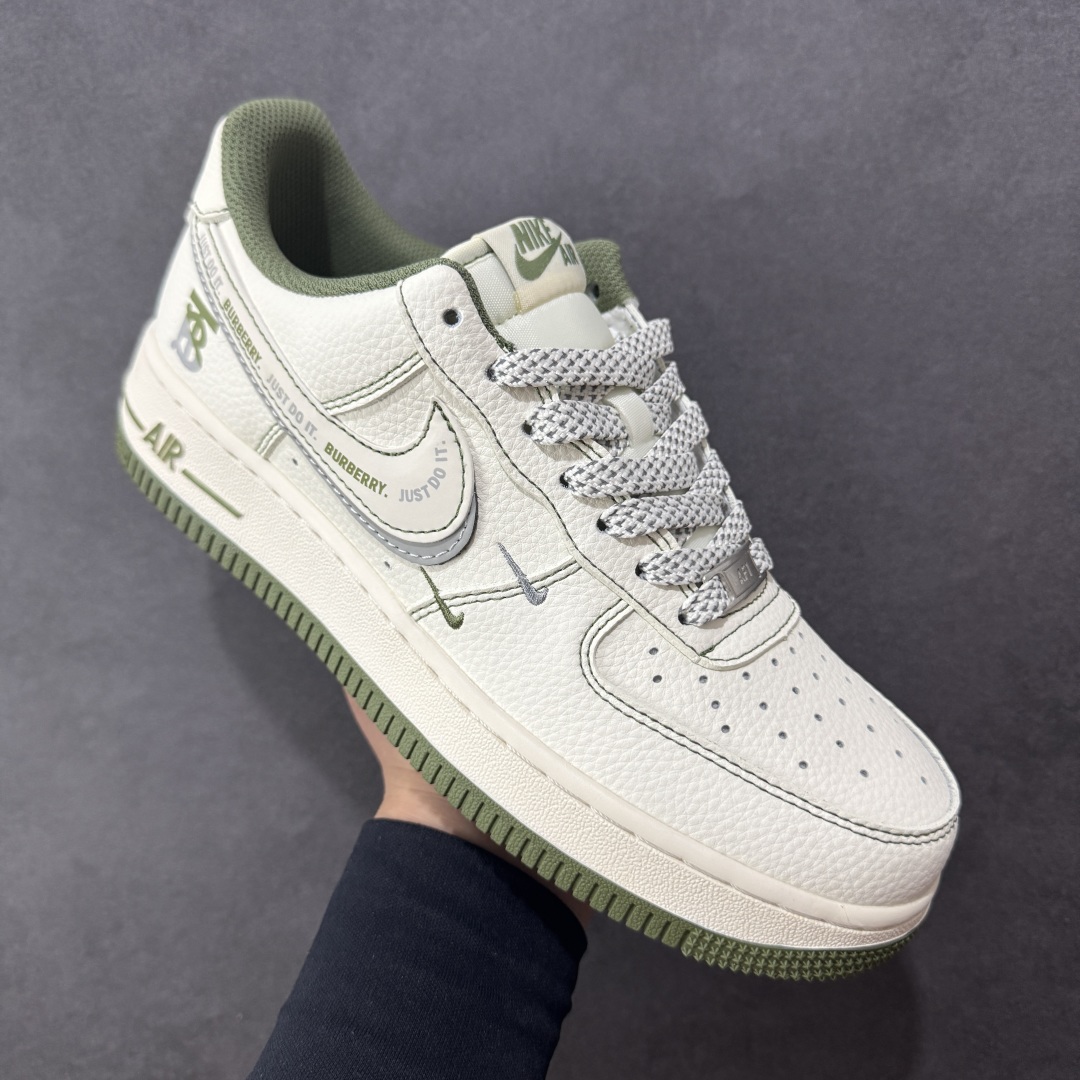 图片[3]-【定制版】Nike Air Force 1\’07 Low 巴宝莉联名 米军绿电绣 空军一号低帮休闲板鞋  #定制皮料 定制鞋盒 原楦原纸板 纯正空军版型 内置全掌气垫 货号：JP8028-003  尺码：36 36.5 37.5 38 38.5 39 40 40.5 41 42 42.5 43 44 44.5 45-选品中心
