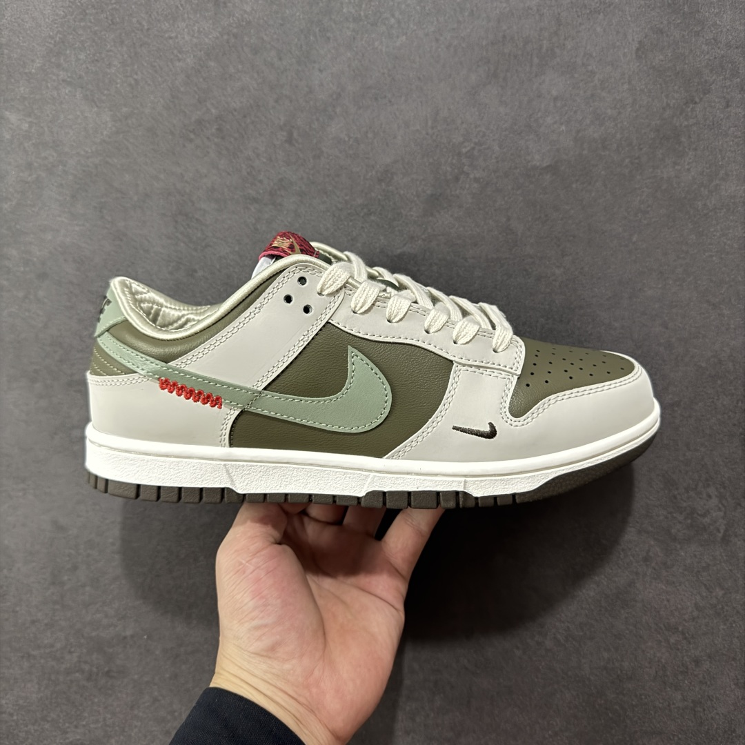 【YC纯原】Nike Dunk LOW CNY“Year Of The Snake”白绿色 此款以简约大方的造型设计,给人以随性休闲的时尚格调,穿着舒适轻便,运动灵活自如,满足日常个性穿搭。 货号: HV5980-231 尺码: 40 40.5 41 42 42.5 43 44 44.5 45 46 编码:HXSB250260-选品中心