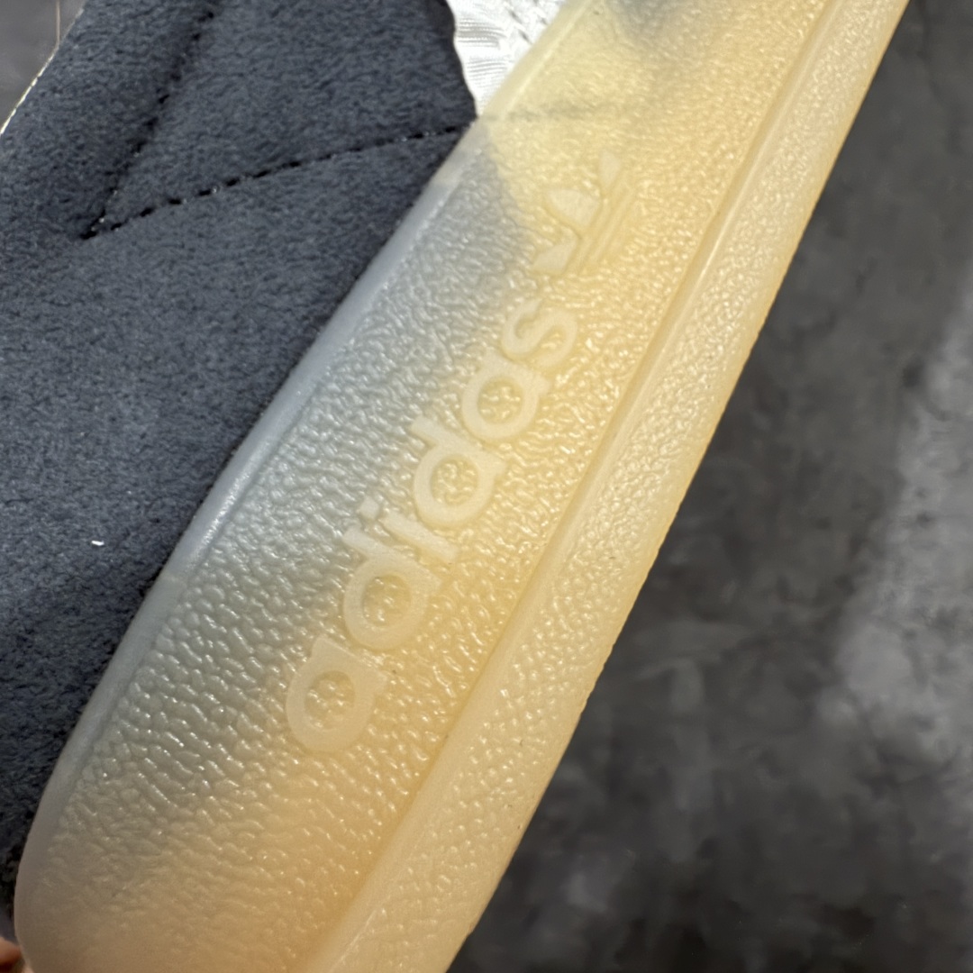 图片[3]-【渠道纯原版】AD Gazelle Indoor Trainers 羚羊内训系列低帮复古百搭休闲运动德训风板鞋 黑白生胶花边 JS1412 市场最高版本 完美还原zp细节，注意区别市场任何版本，完全不是一路货色‼️ 全鞋原材料打造，无任何色差，正确鞋型，后跟港宝材料定型，正确微透生胶大底，反口内里头层细腻小牛皮，纸板中底 鞋垫背胶，侧面正确烫金压印字母，所有细节完美还原‼️ 尺码：35 36 36.5 37 38 38.5 39 40 40.5 41 42 42.5 43 44 44.5 45-选品中心