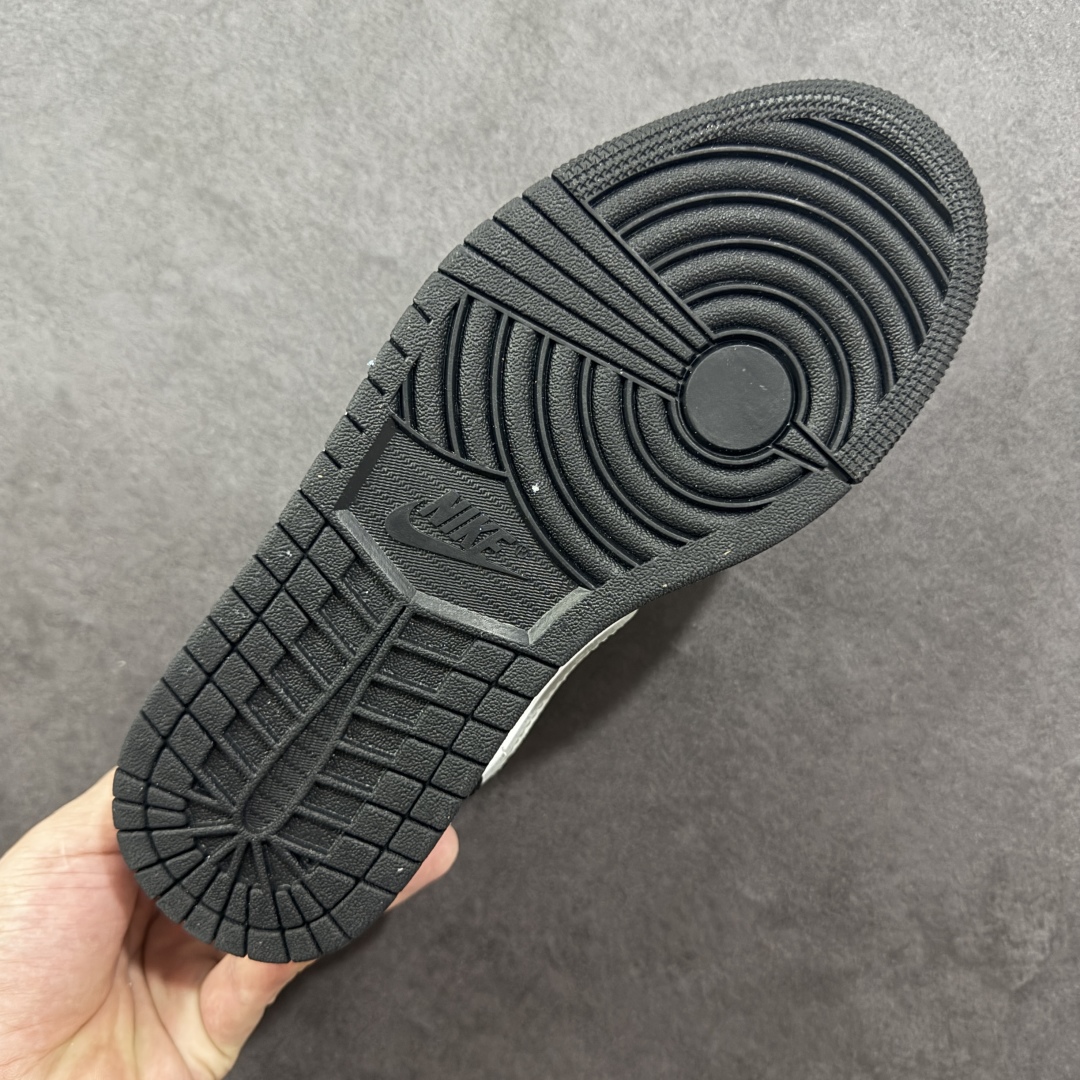 图片[9]-【头层S版】Air Jordan AJ1 Low 低帮系列 全新流水线出品 全配色原鞋对照 原楦原纸板开发 客订头层皮料 全鞋电脑针车 私模大底正确咬花克重内置气垫 原盒内外原标 完美零毛边处理 多重QC质检 超越公司货的品控标准 实实在在的免检产品 货号：553558-040 尺码：36-45-选品中心