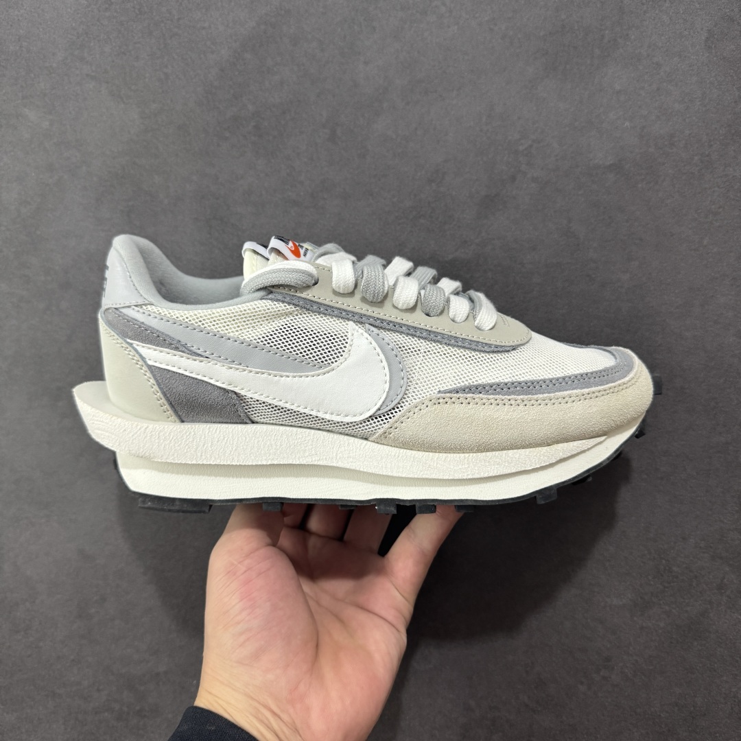 Nike x Sacai LDWaffle Casual Shoes - Pure Quality, Affordable Price 2 cmp i1757565833816 3971 0 0