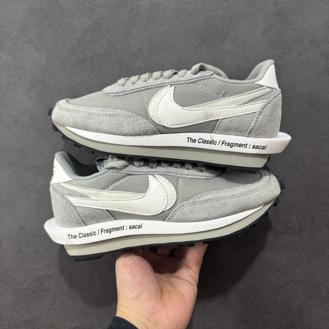 Sacai x Nike LDWaffle Gray Lifestyle Sneakers - Size 36 to 40 2 cmp i1757566061996 8641 0 0