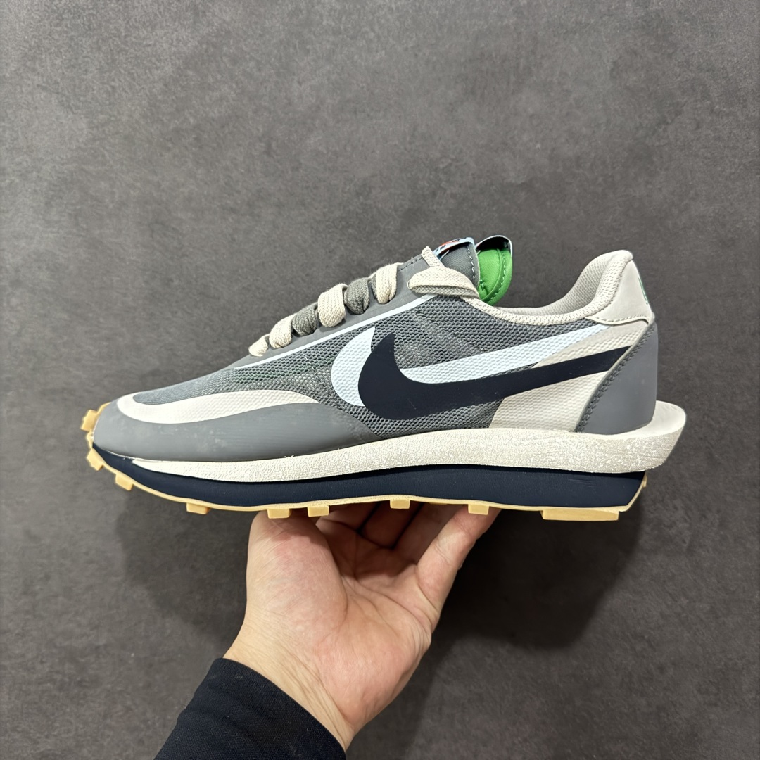 Sacai x Nike LDWaffle Grey Lifestyle Sneakers - Size 36-45 3 cmp i1757566084721 921 0 1