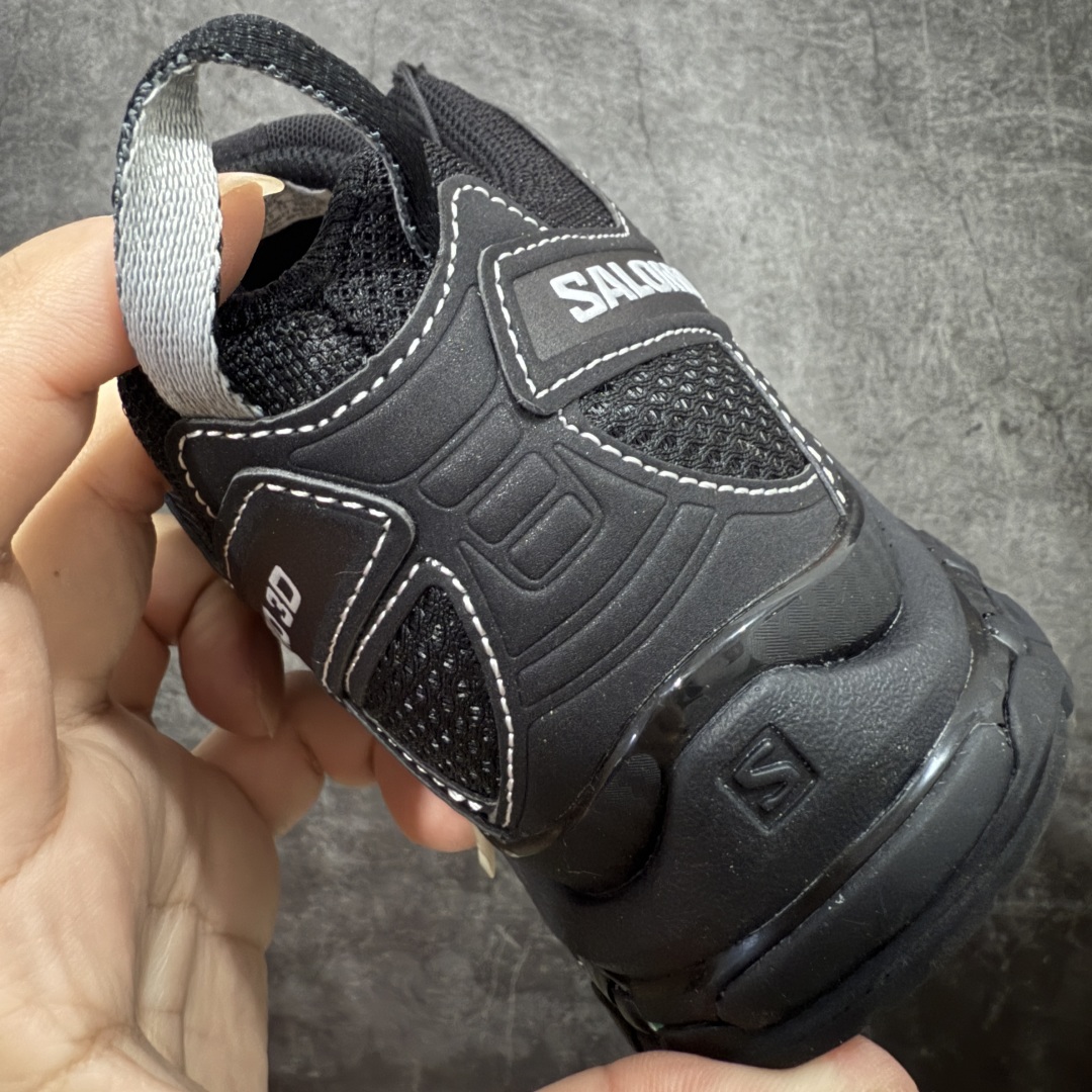 图片[2]-【绿x版】SALOMON XA Pro 3D ADV 萨洛蒙潮流越野机能户外功能鞋 黑色 491274 新配色出货 纯原外贸平台特供订单 耗时半年巨作 全套原纸板楦头开发 原厂特供网布配套加持 确保原汁原味 完美呈现版型 原档数据独家私模五层组合大底 男女鞋同步官方开发至46.5 原装Ortholite轻量化鞋垫 中底布带钢印编号 原厂TPU锁扣 进口港宝加持 后跟自然饱满 还原公司包裹性 鞋面采用SENSIFT贴合技术 全方位贴合包裹脚型 鞋跟部鞋底牵引设计 提供强大的抓地性能 更适应野外崎岖不平的道路 其3D ADVANCED CHASSIS底盘 材料轻量大化 钉齿设计更具稳定性 防护性 鞋底易磨损区运用CONTAGRIP高耐磨材料 应对城市硬质路面长距离跑考验 尺码：36 36.5 37.5 38 38.5 39 40 40.5 41 42 42.5 43 44 44.5 45 46 46.5-选品中心