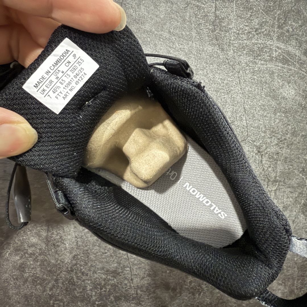 图片[7]-【绿x版】SALOMON XA Pro 3D ADV 萨洛蒙潮流越野机能户外功能鞋 黑色 491274 新配色出货 纯原外贸平台特供订单 耗时半年巨作 全套原纸板楦头开发 原厂特供网布配套加持 确保原汁原味 完美呈现版型 原档数据独家私模五层组合大底 男女鞋同步官方开发至46.5 原装Ortholite轻量化鞋垫 中底布带钢印编号 原厂TPU锁扣 进口港宝加持 后跟自然饱满 还原公司包裹性 鞋面采用SENSIFT贴合技术 全方位贴合包裹脚型 鞋跟部鞋底牵引设计 提供强大的抓地性能 更适应野外崎岖不平的道路 其3D ADVANCED CHASSIS底盘 材料轻量大化 钉齿设计更具稳定性 防护性 鞋底易磨损区运用CONTAGRIP高耐磨材料 应对城市硬质路面长距离跑考验 尺码：36 36.5 37.5 38 38.5 39 40 40.5 41 42 42.5 43 44 44.5 45 46 46.5-选品中心