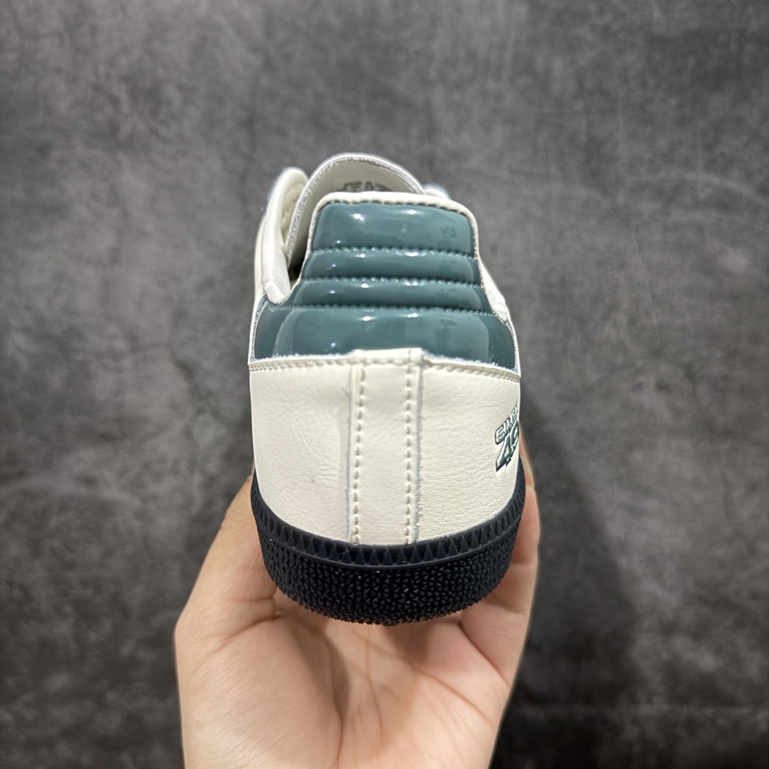 【纯原】Adidas三叶草SAMBA OG 绿白 休闲德训板鞋 该鞋款鞋面采用多种材料拼接(缝/车线)S